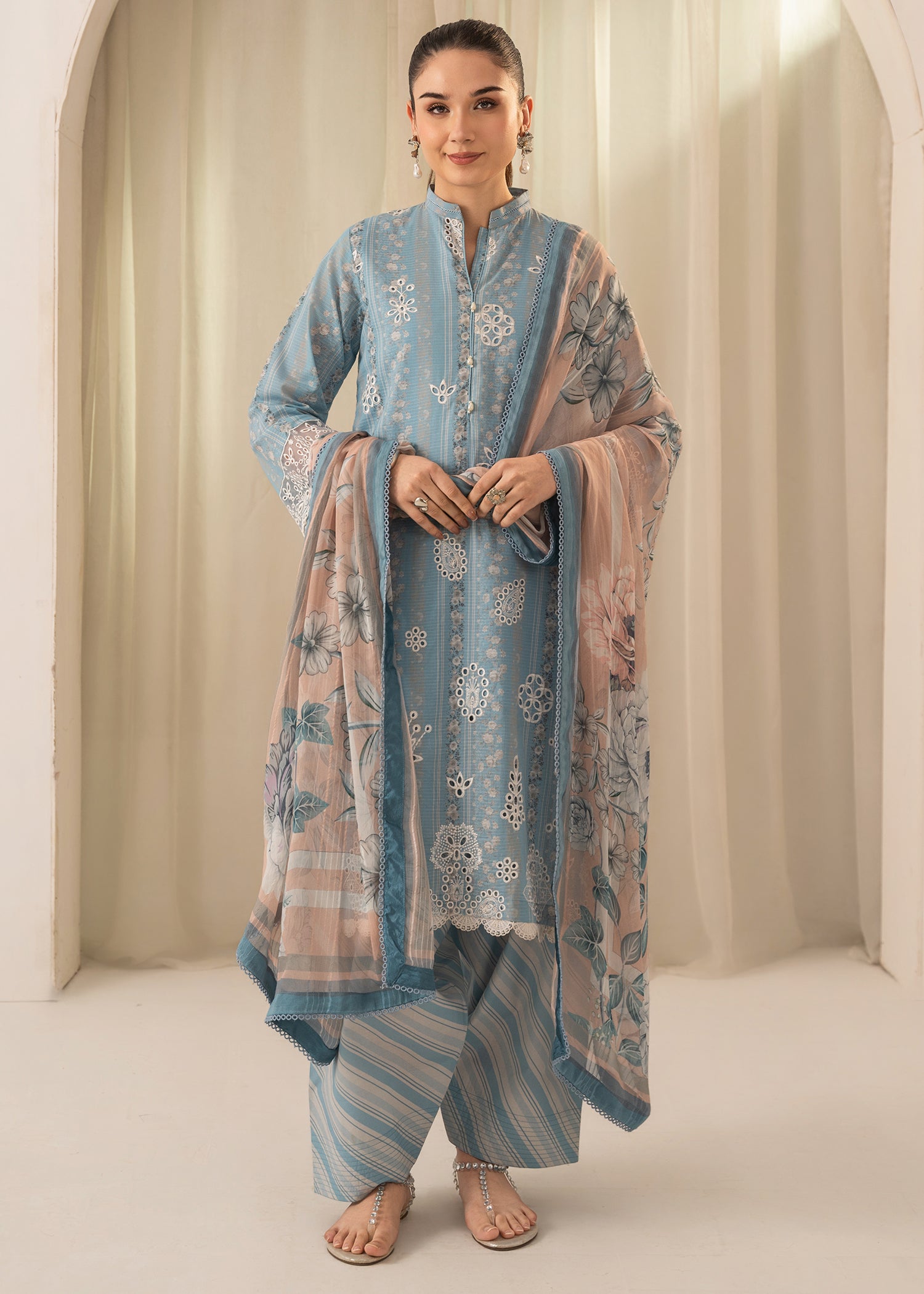lawn Kurta Set in Sky