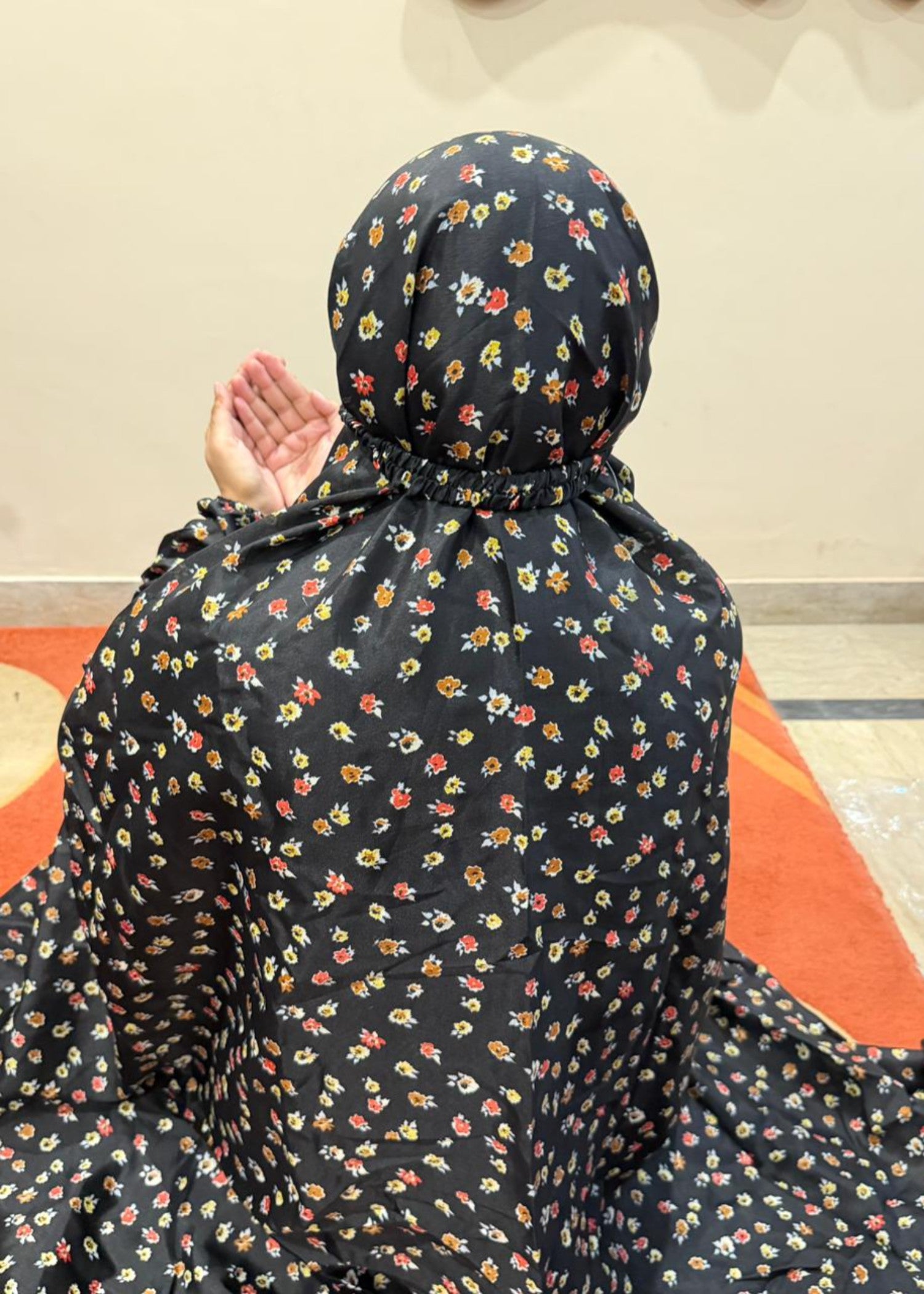 lawn Chaddar in Black