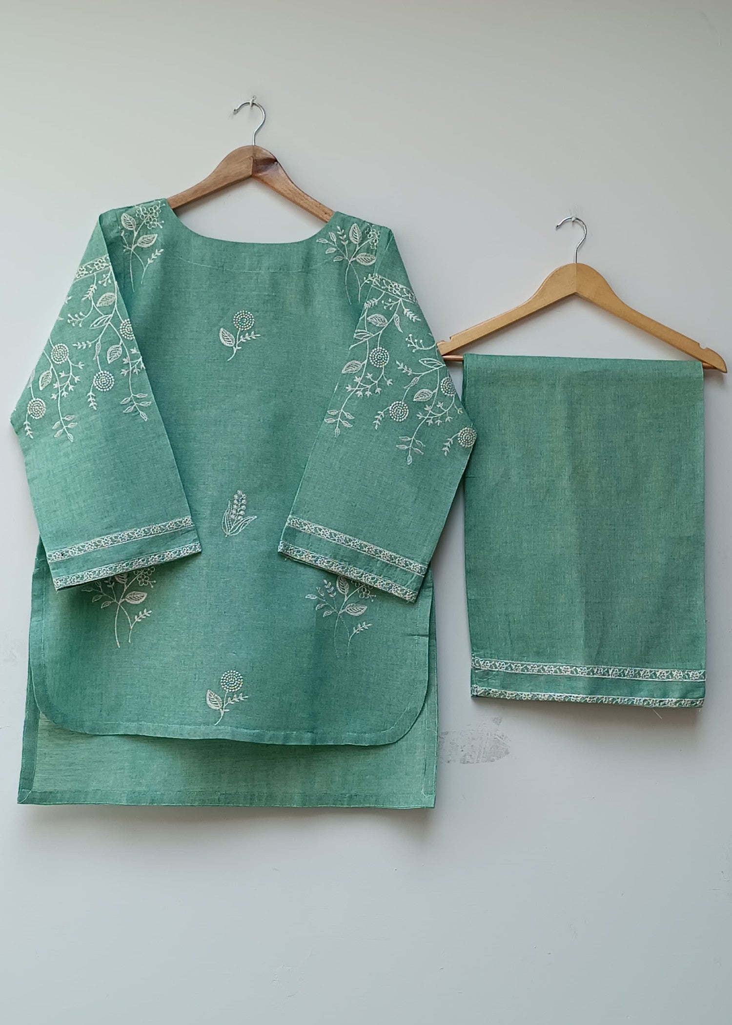 khaddar Kurta Set in Pastel green