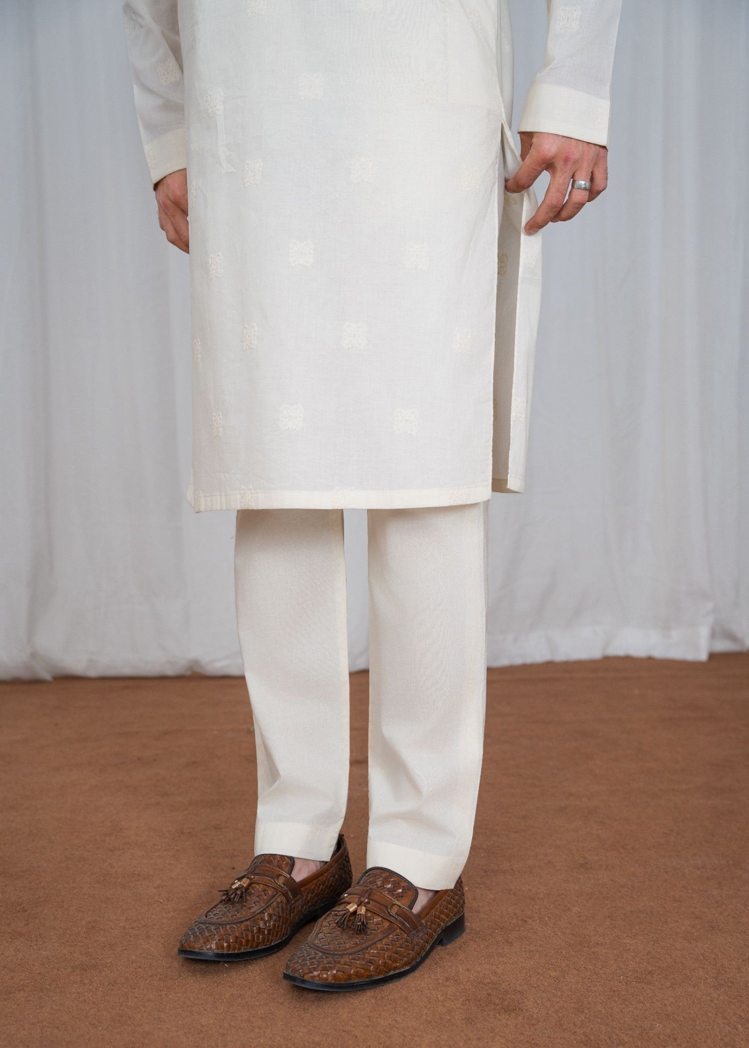 karandi Kurta Set in White by Istor House Of Premium Fabrics