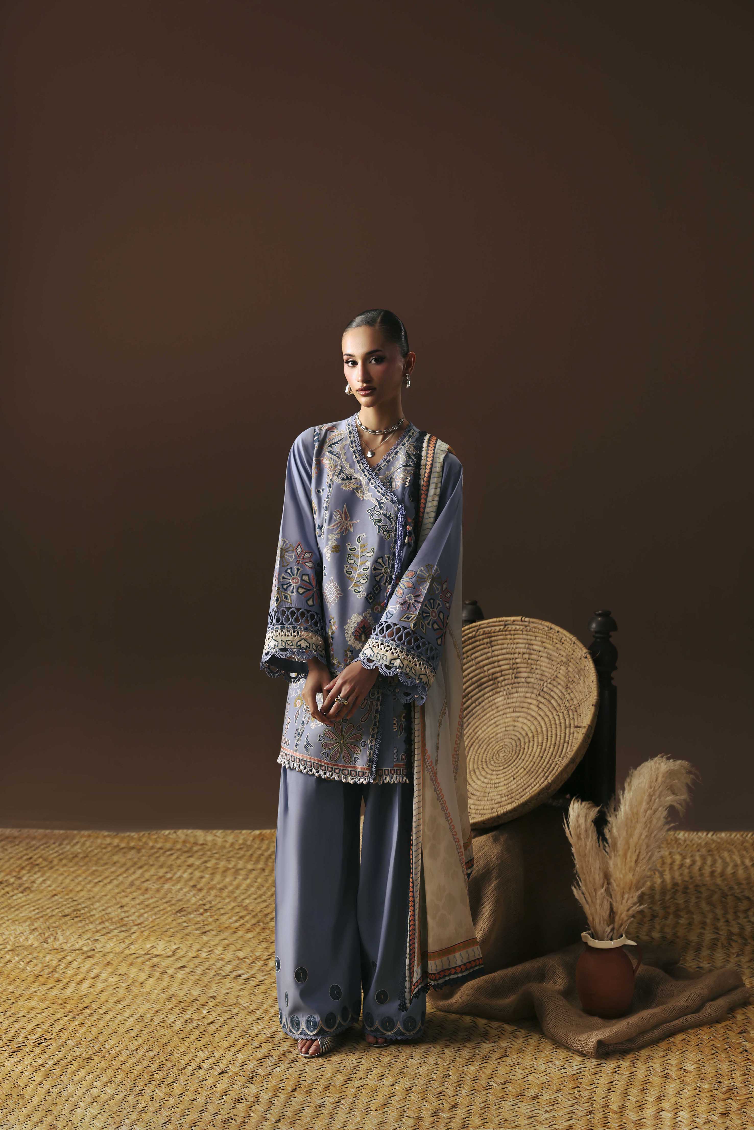 Luxury Lawn – SL-02-26-V2