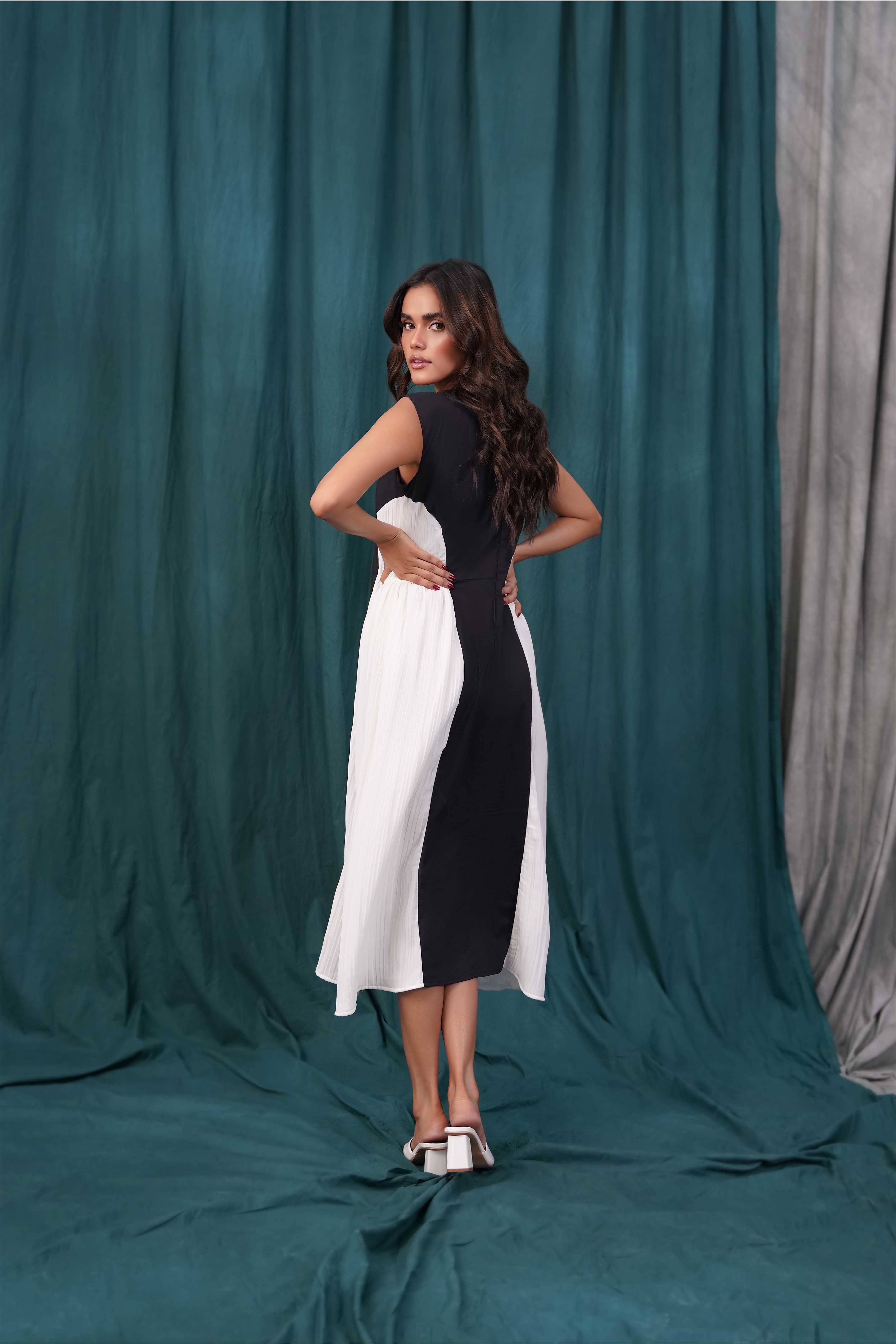 polyester nylon Dress in Jet black