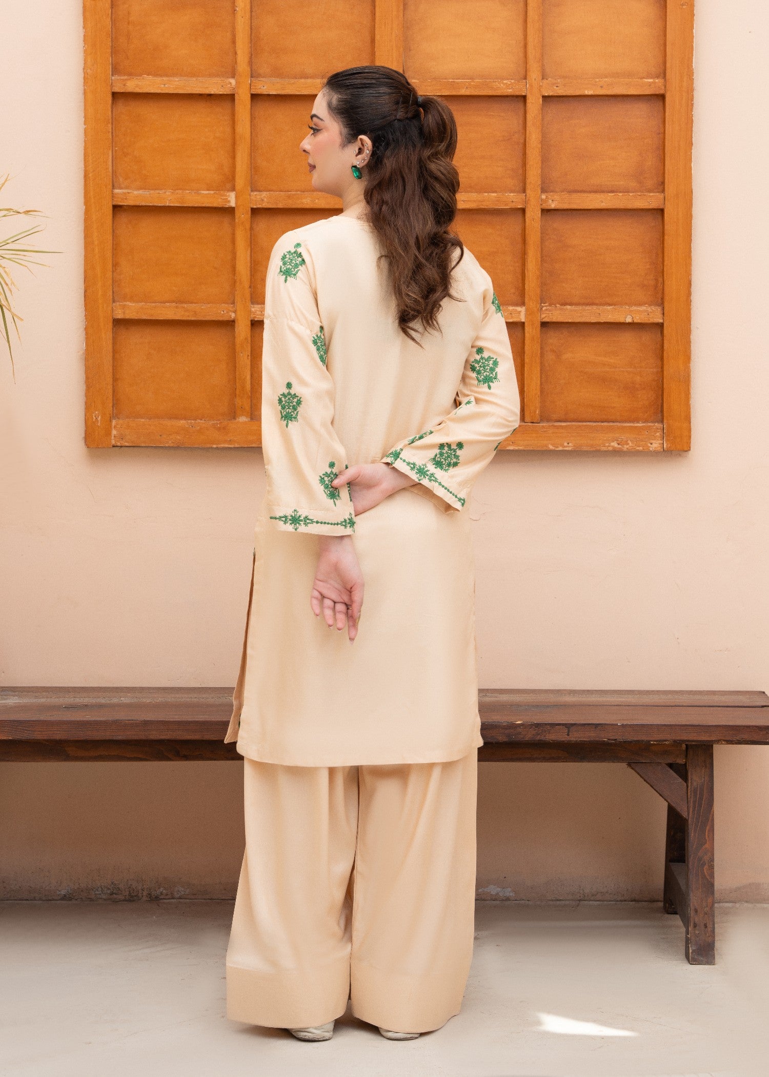 arabic lawn Kurta Set in Cream