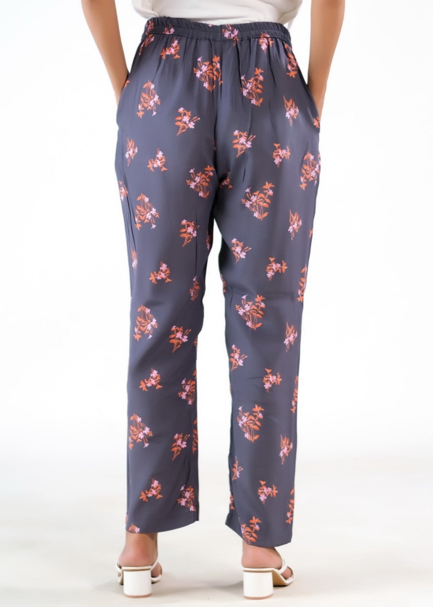 crepe Trousers in Royal purple