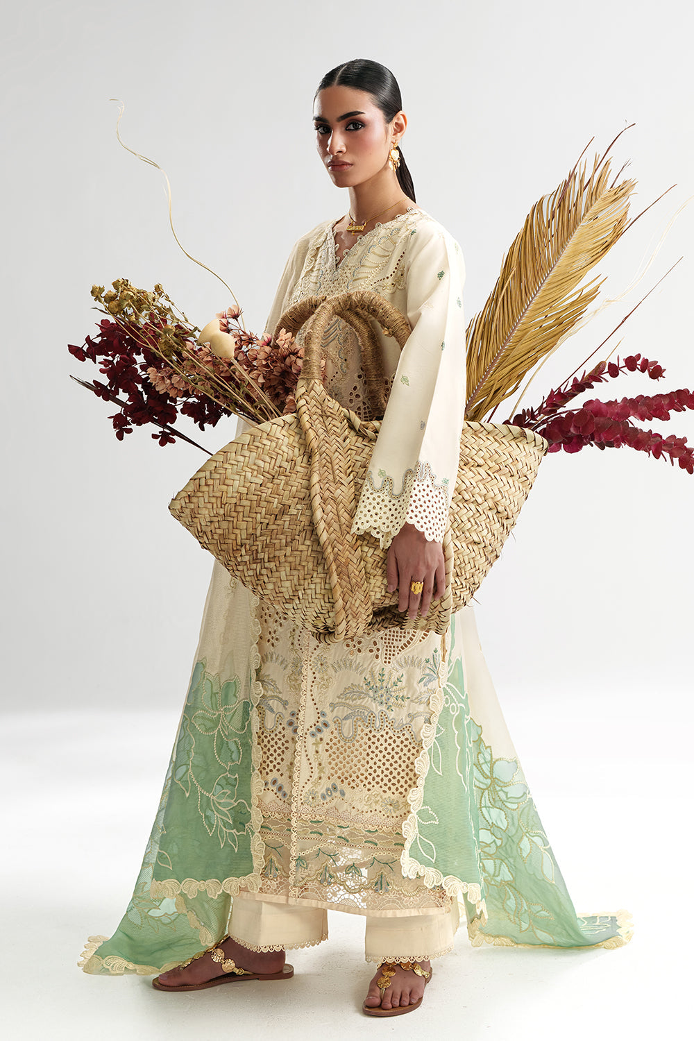 Pret De Luxe RTW Festive Edit – EIRENE (AD-04)