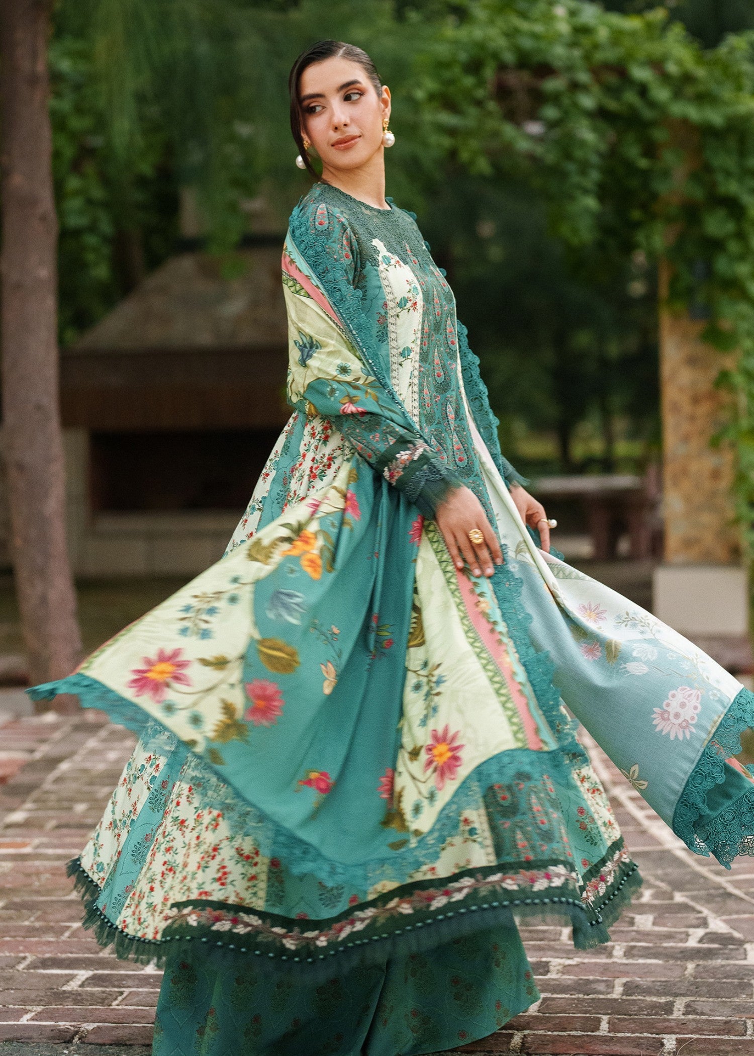 viscose Unstitched in Beige, forest green