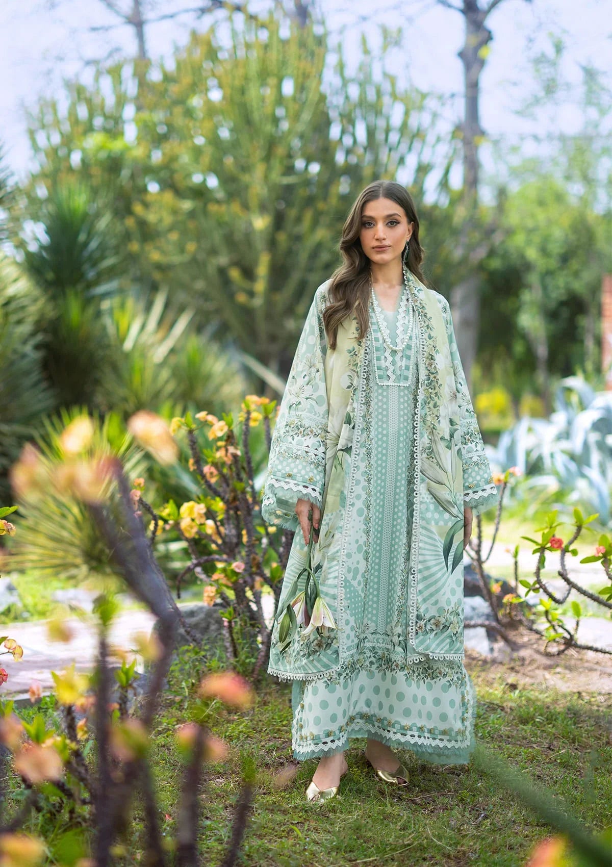 Bridgerton Prints Lawn – EPB-5B CIELA BELLE