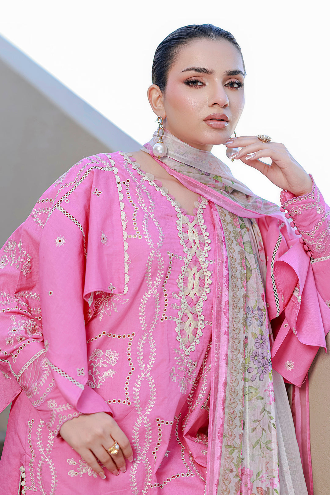 Chikankari Lawn – Z-4089