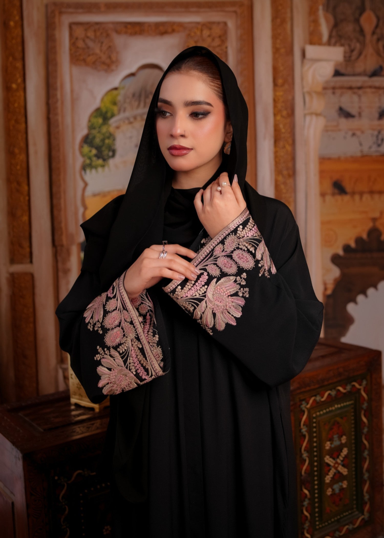 crepe viscose Abaya in Black