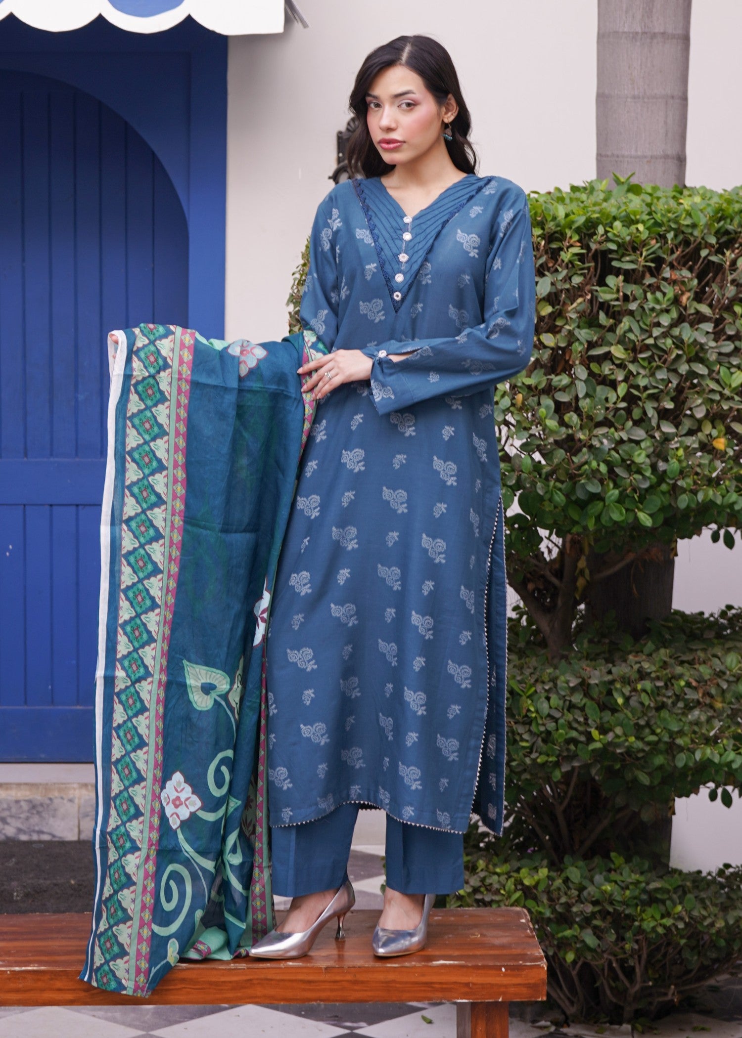 jacquard Kurta Set in Sapphire blue