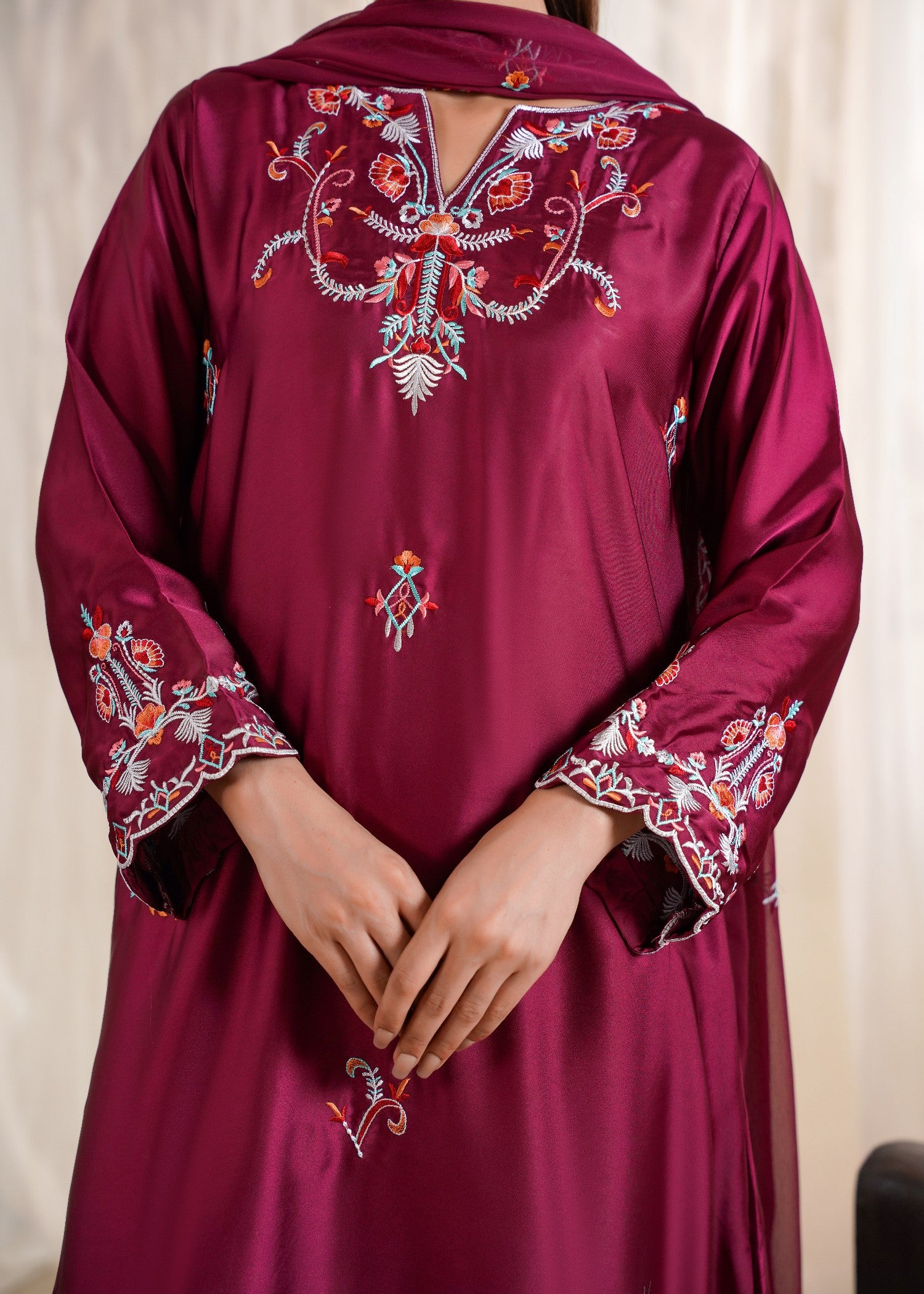 silk Kaftan in Magenta haze