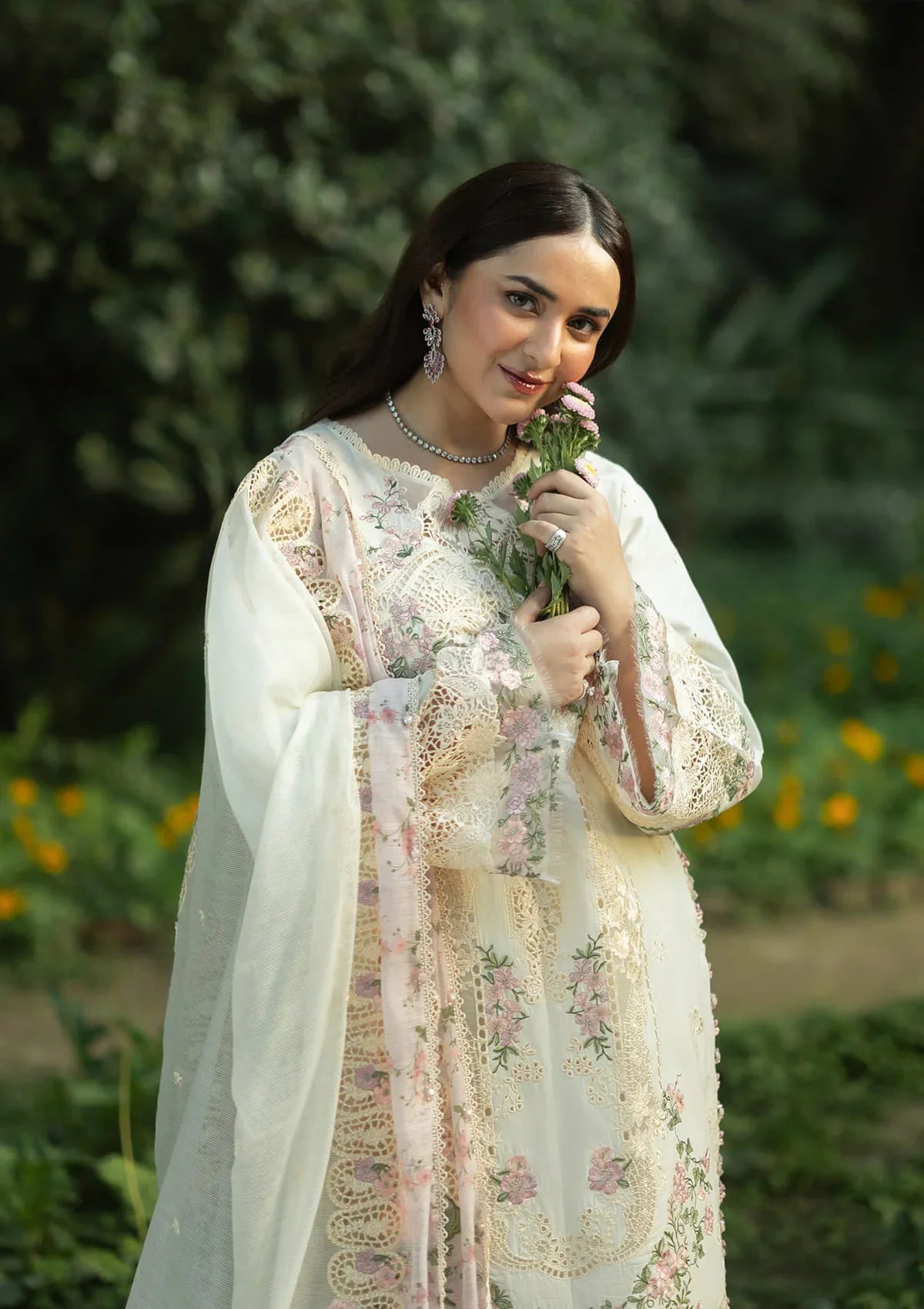 Luxury Lawn – ELQ-7b Sweet Talk