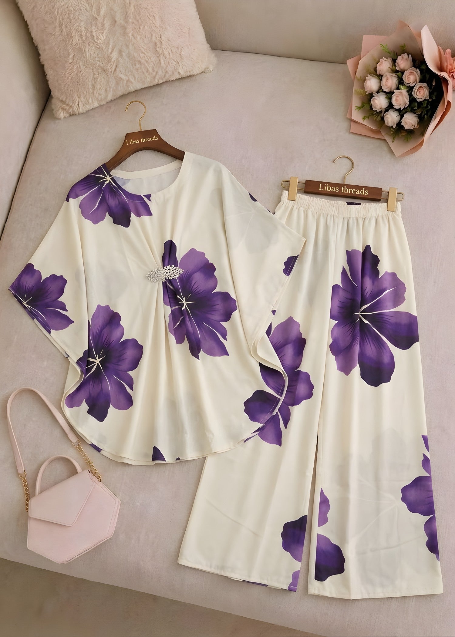 poly silk Kaftan in Purple, beige