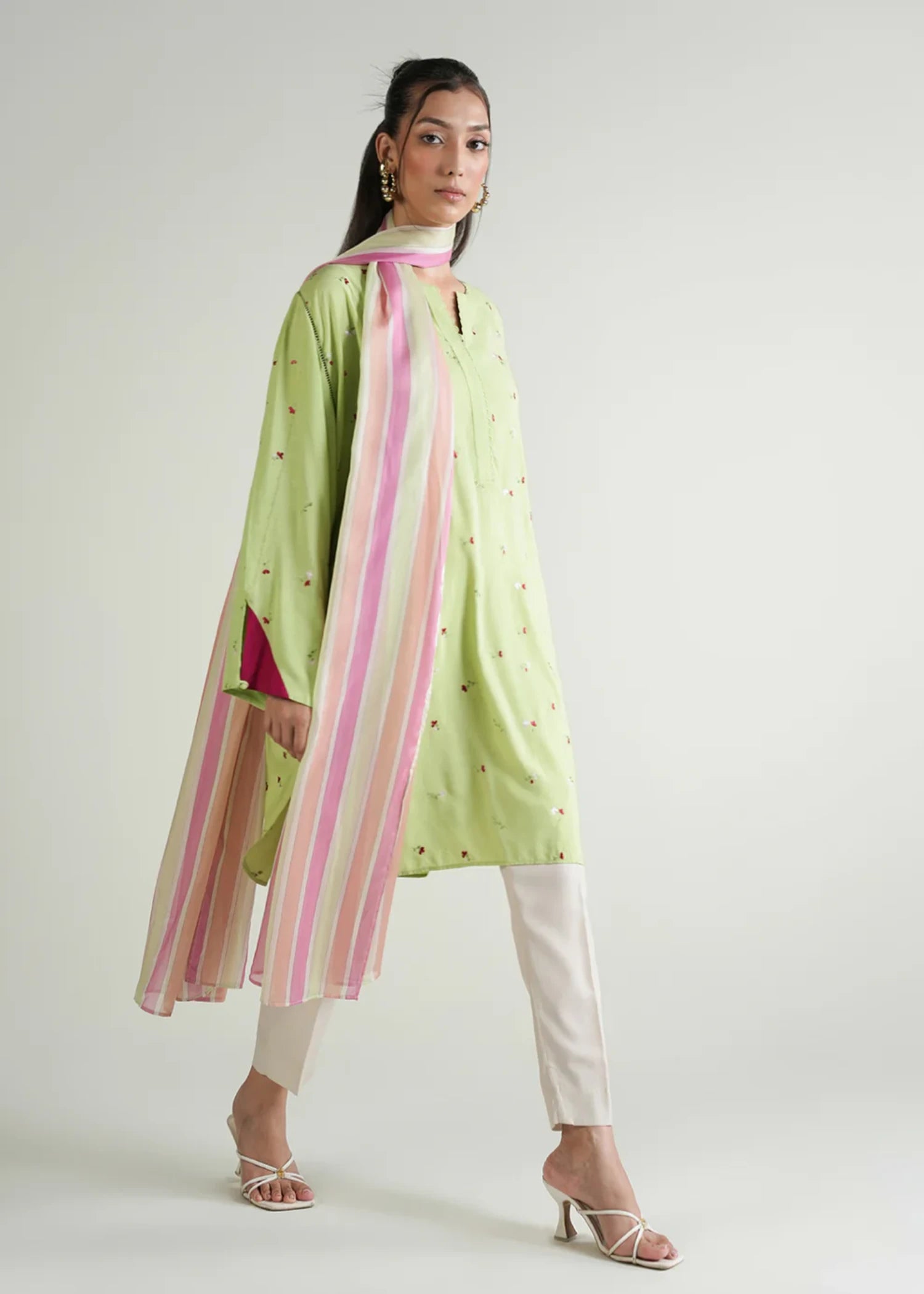 linen Kurti in Green