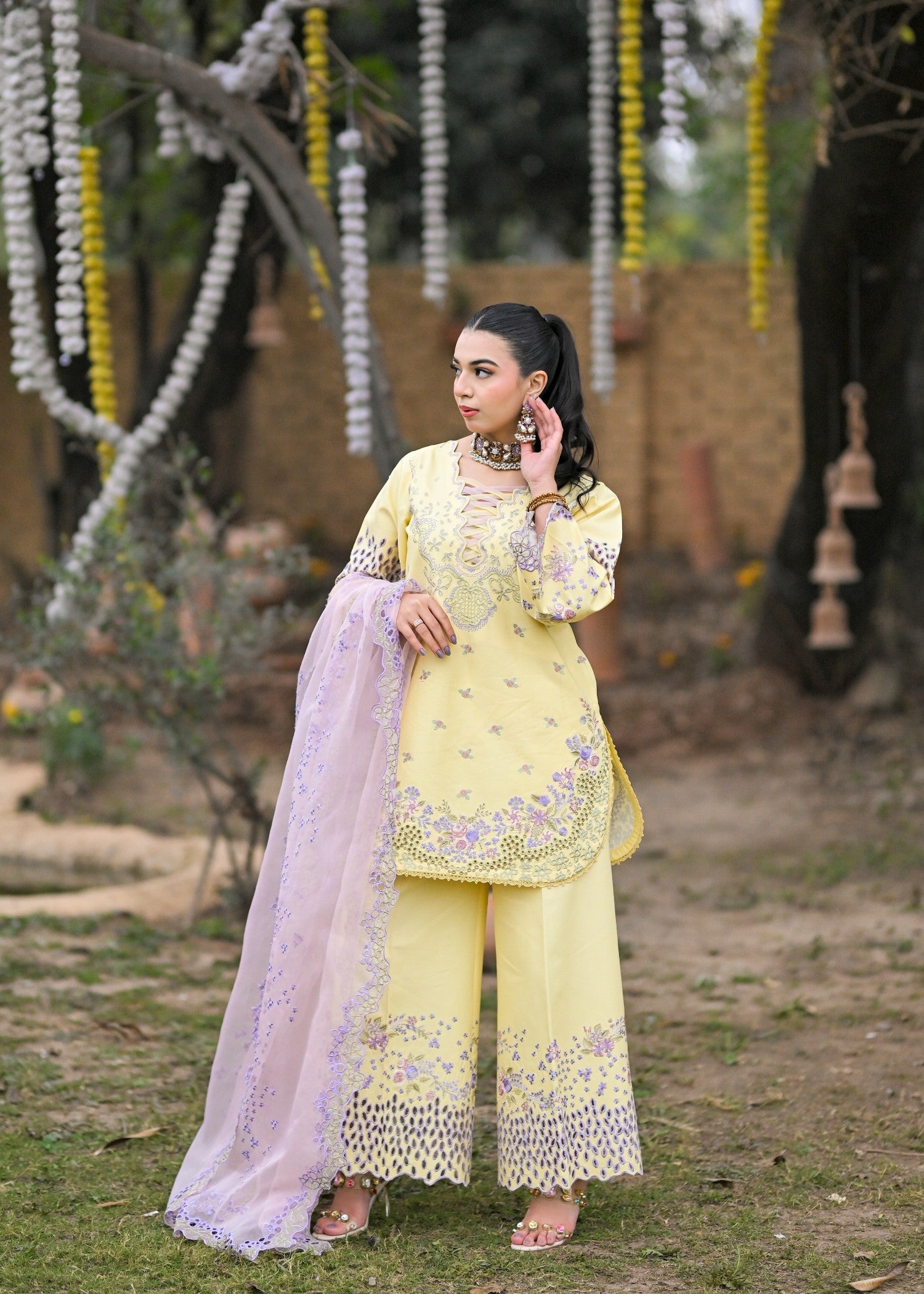 swiss lawn Kurta Set in Lemon