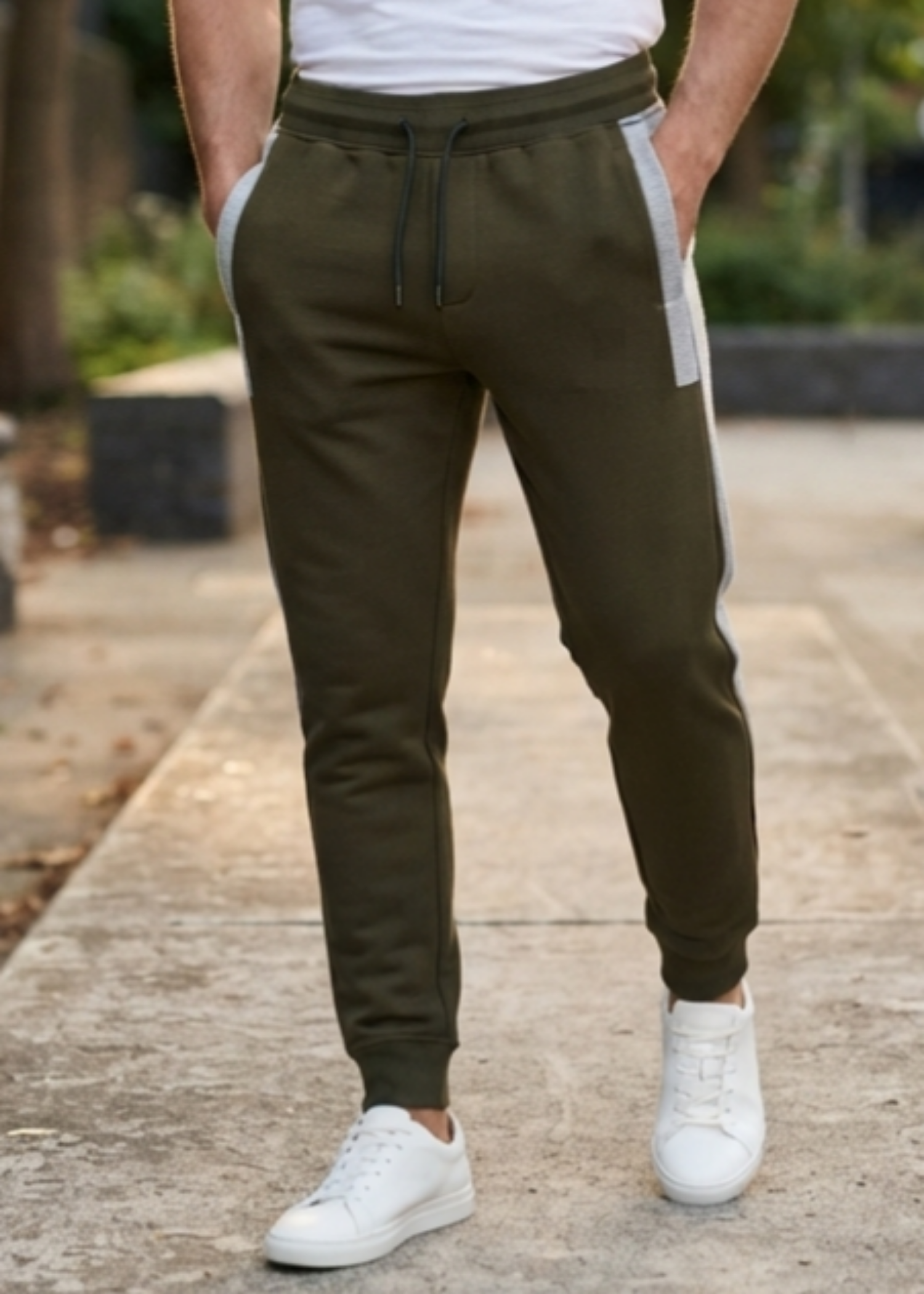cotton Jogger Pants in Army green