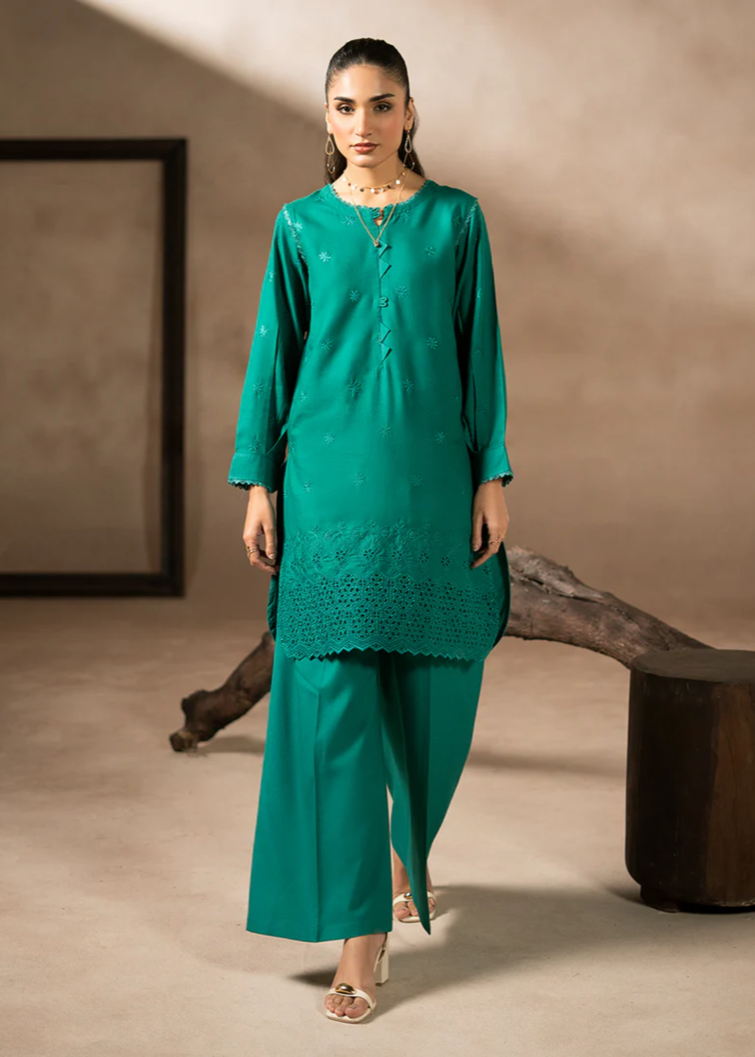 dhanak Kurta Set in Green