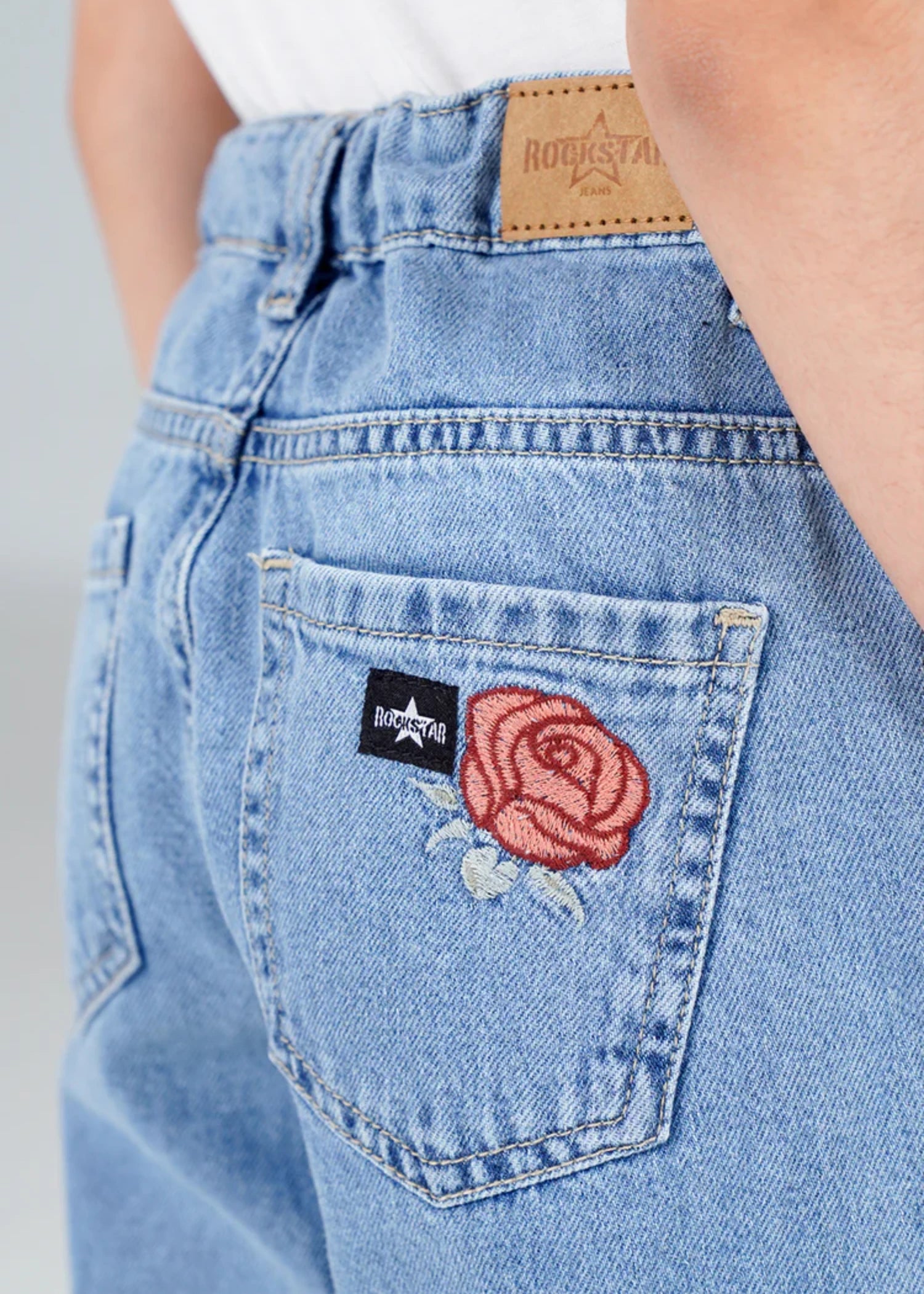 stretch denim Jeans in Light blue
