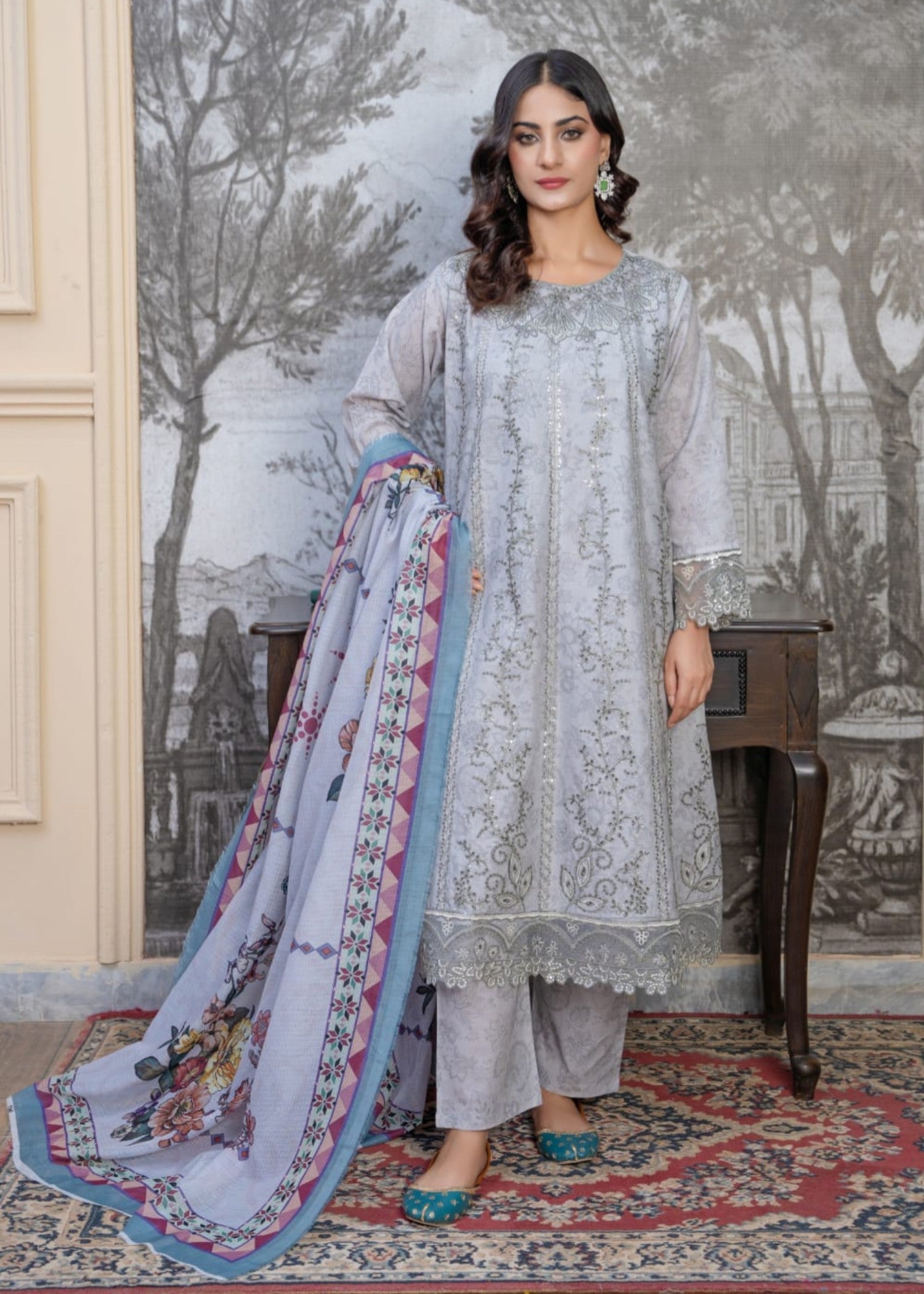 lawn cotton Kurta Set in Ash grey