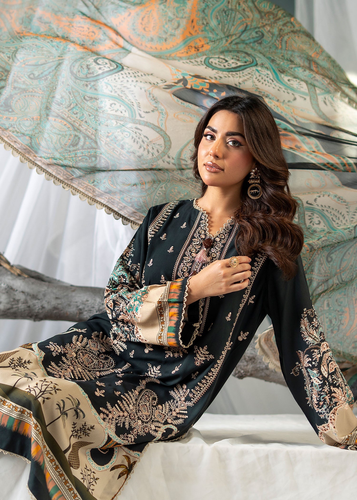 linen Kurta Set in Charcoal black