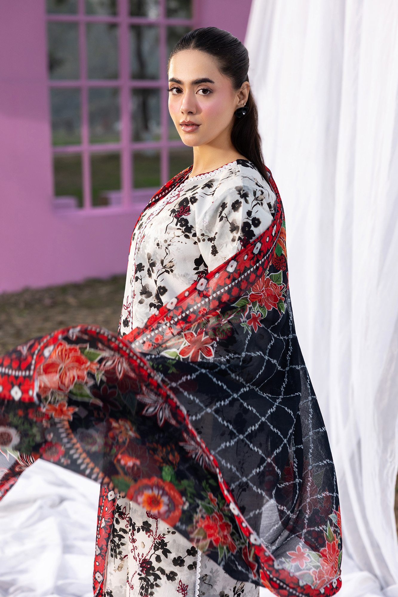 Printkari Lawn – E-10