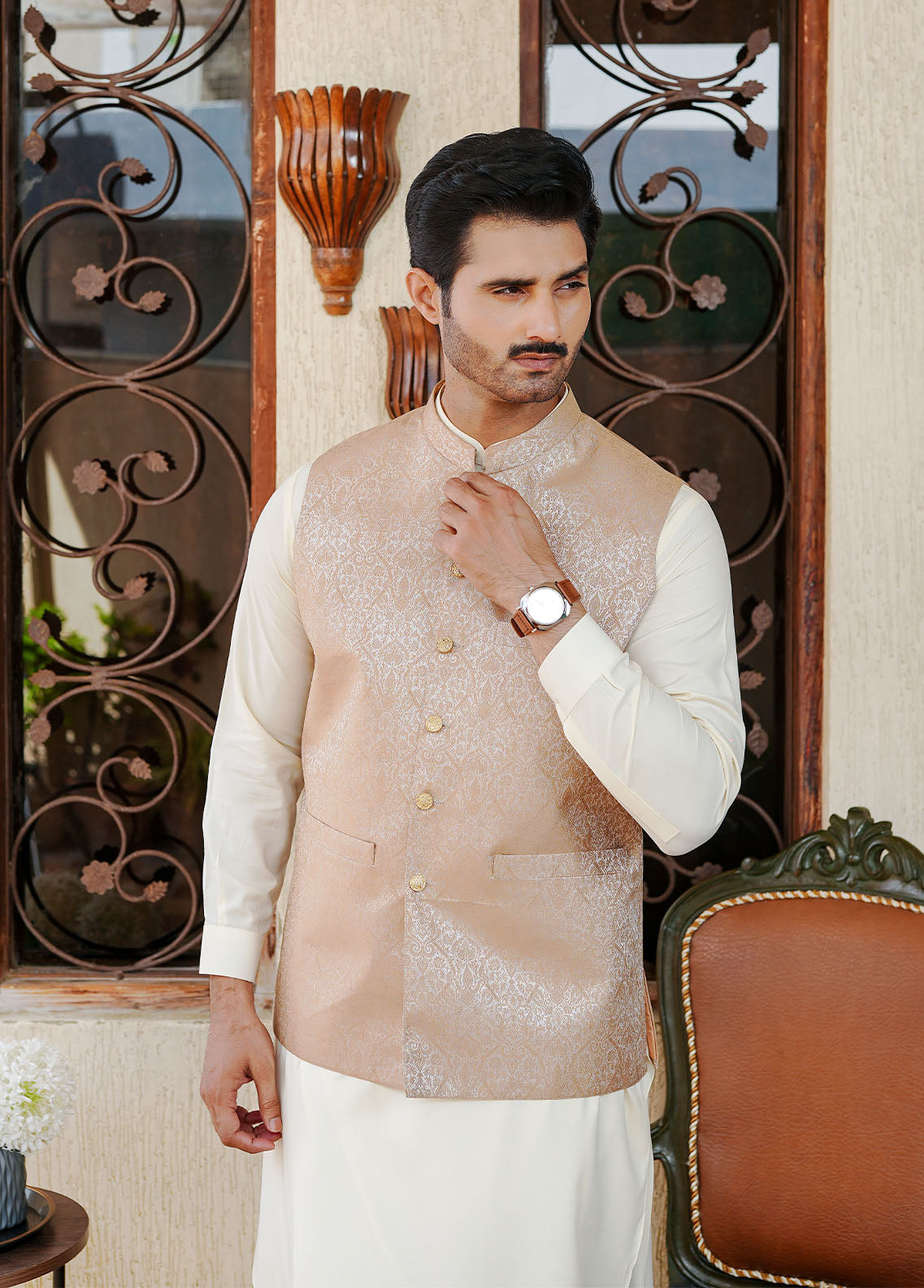 banarasi jamawar Waistcoat in Peach pink