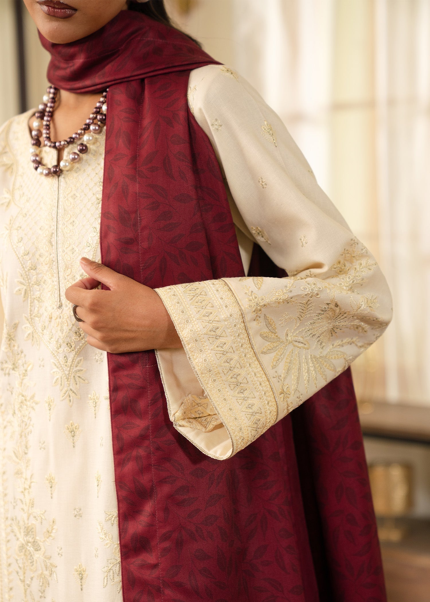 karandi Kurta Set in Off-white, maroon