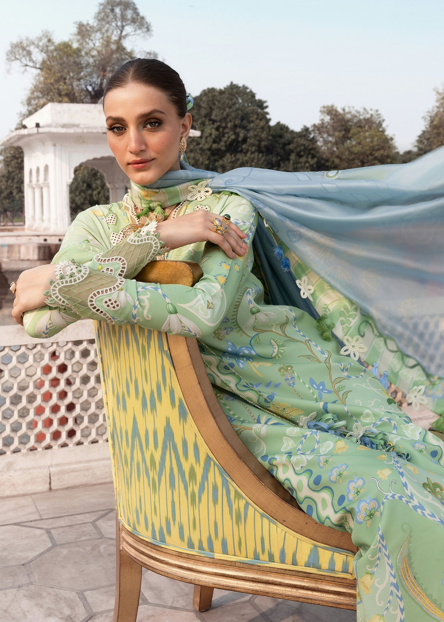 Flow Luxury Lawn – OUT OF MANY HEARTS-D6B