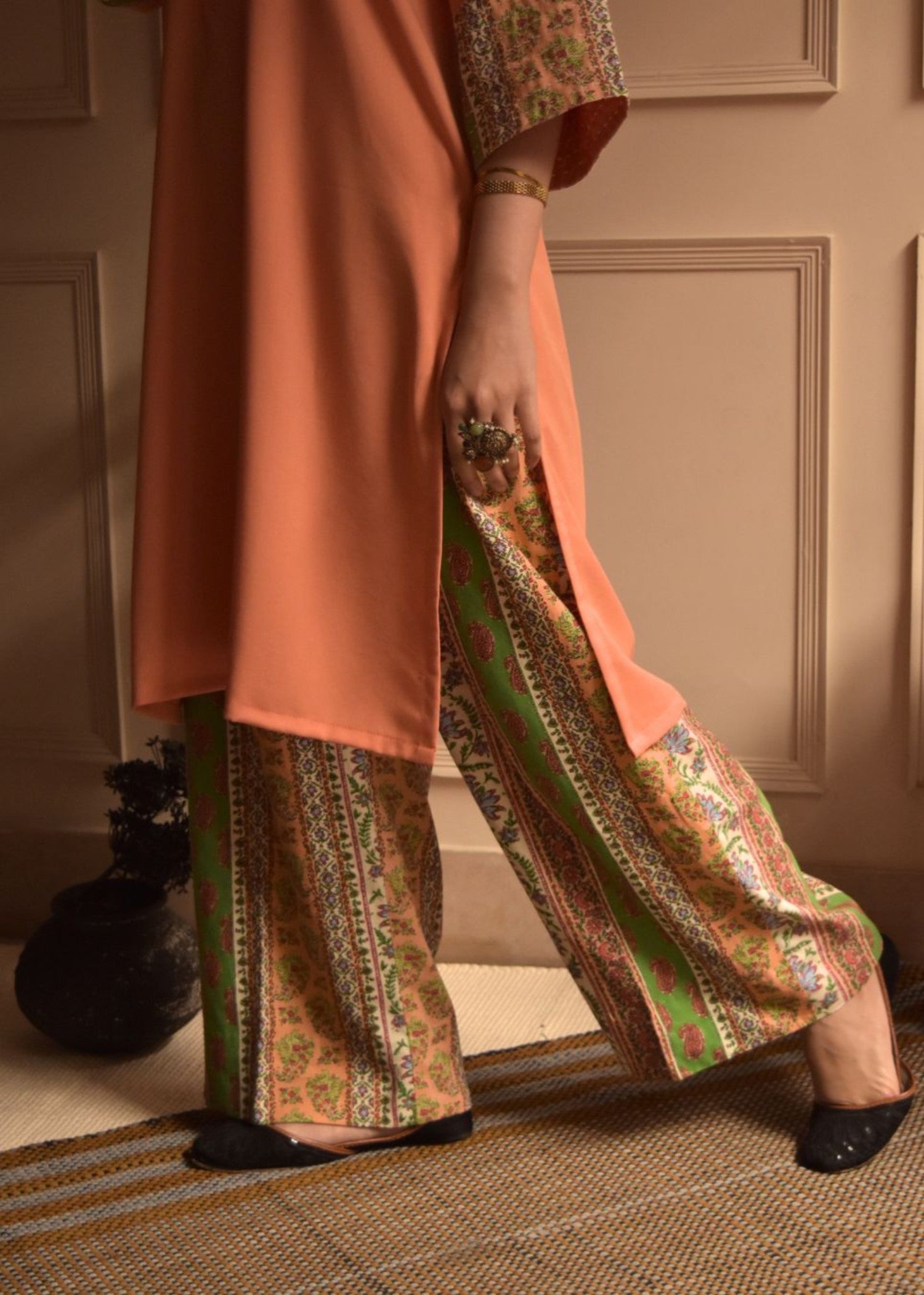 marina Kurta Set in Peach pink, multi