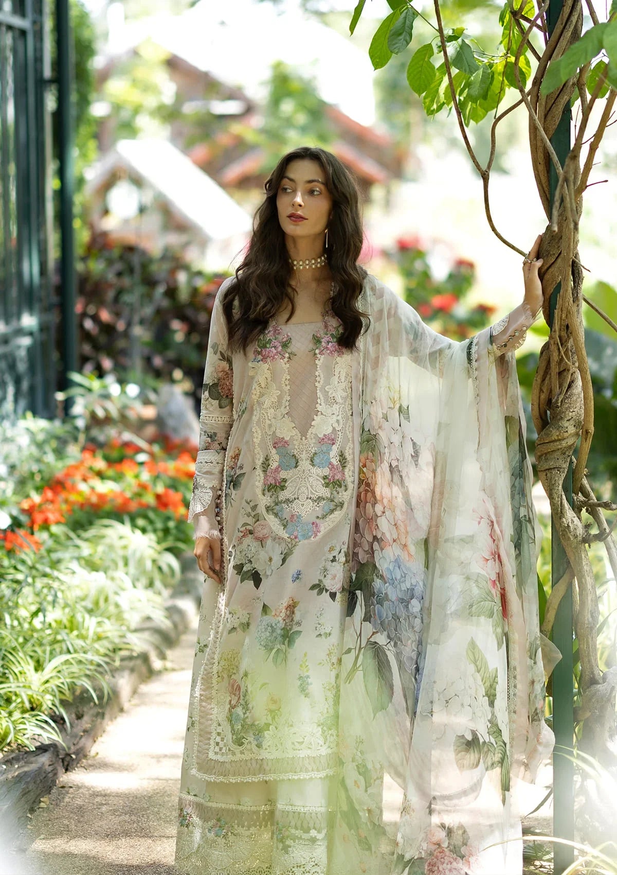 Signature Embroidered Lawn Prints – ESA-4A TUSCAN FAIRY