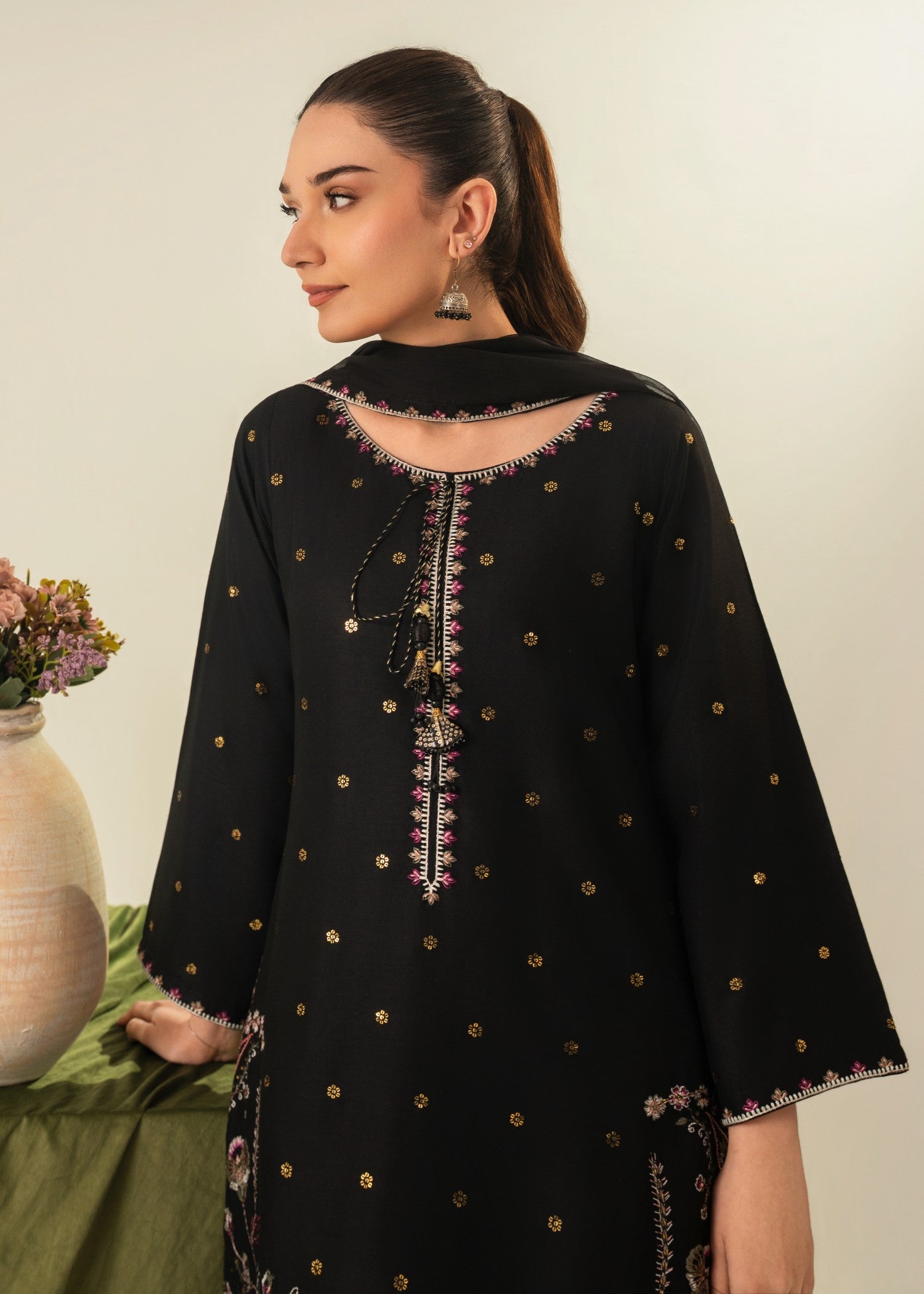 lawn Kurta Set in Black