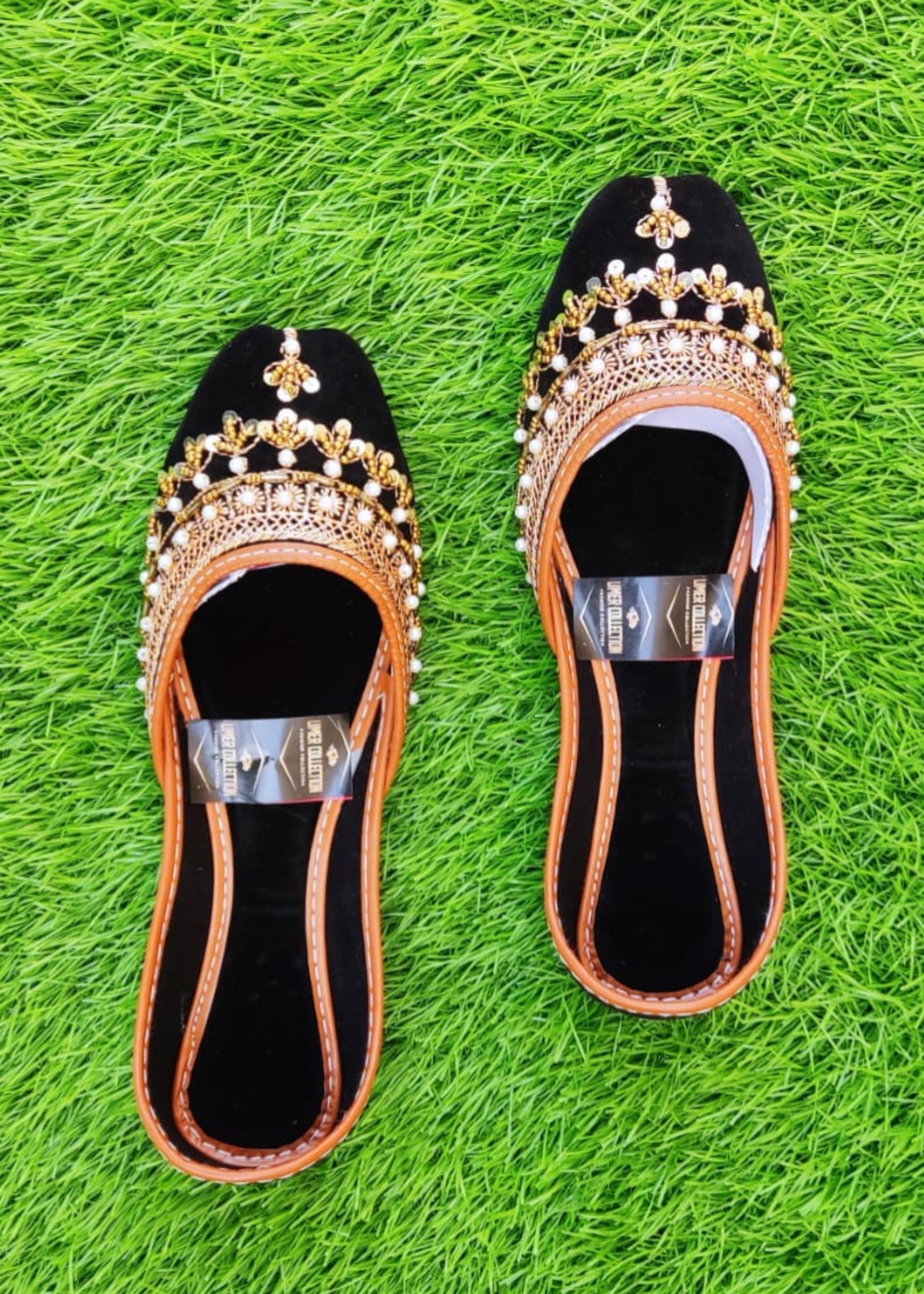 Khussa in Black by - High Quality Women Khussa EUU1494