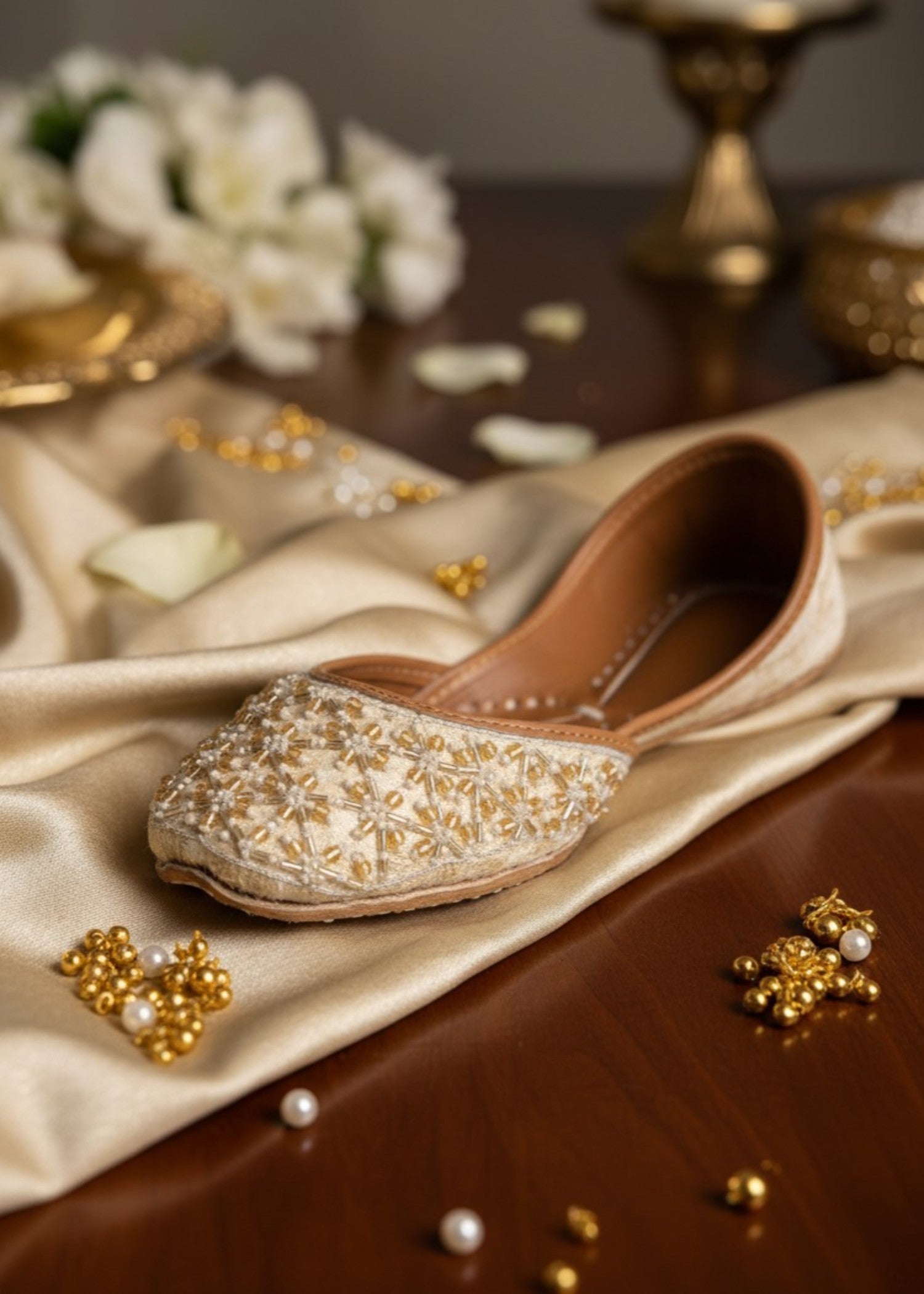 Khussa in Ivory by - High Quality Women Khussa PZK1054