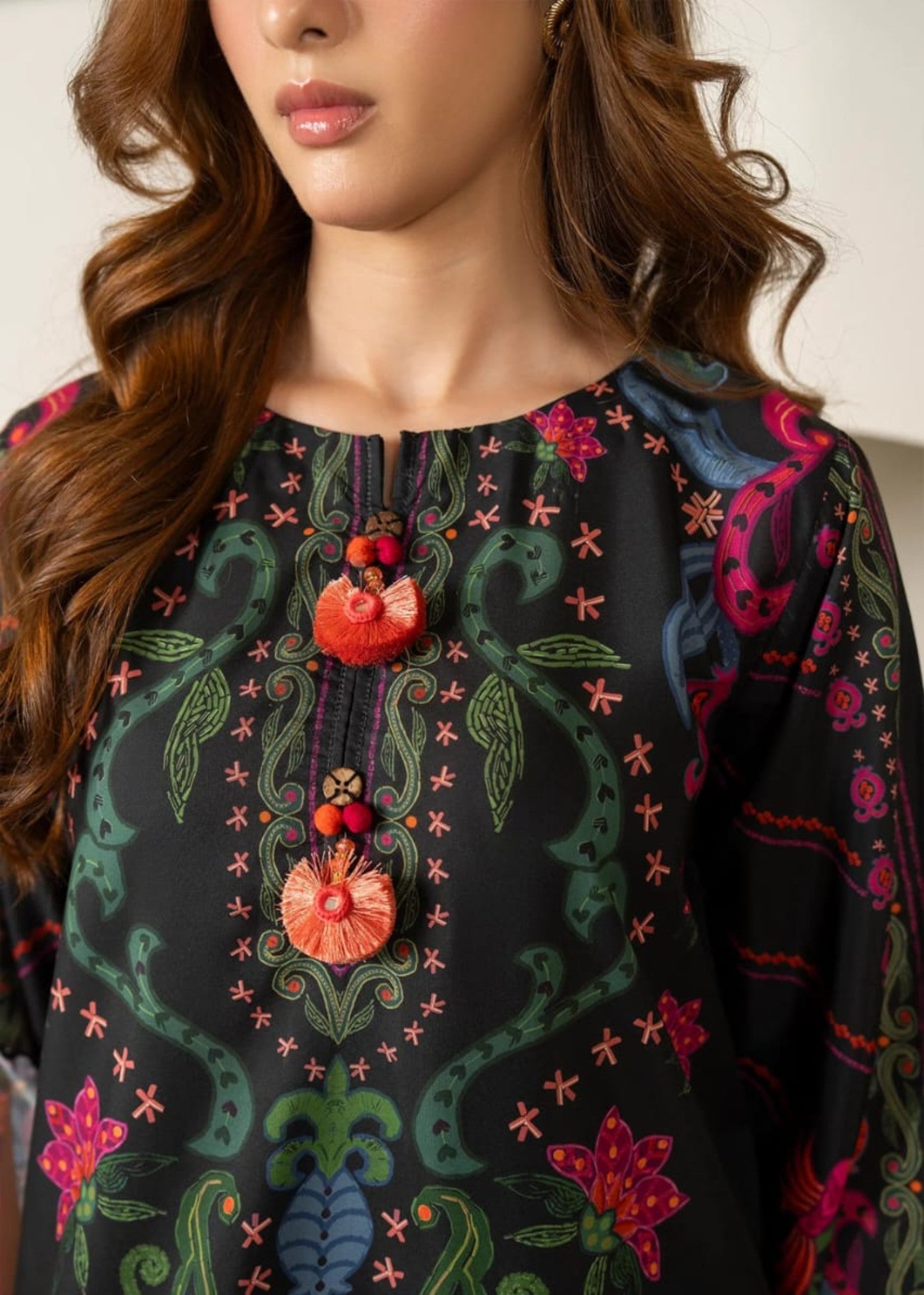 blended cambric Kaftan in Black