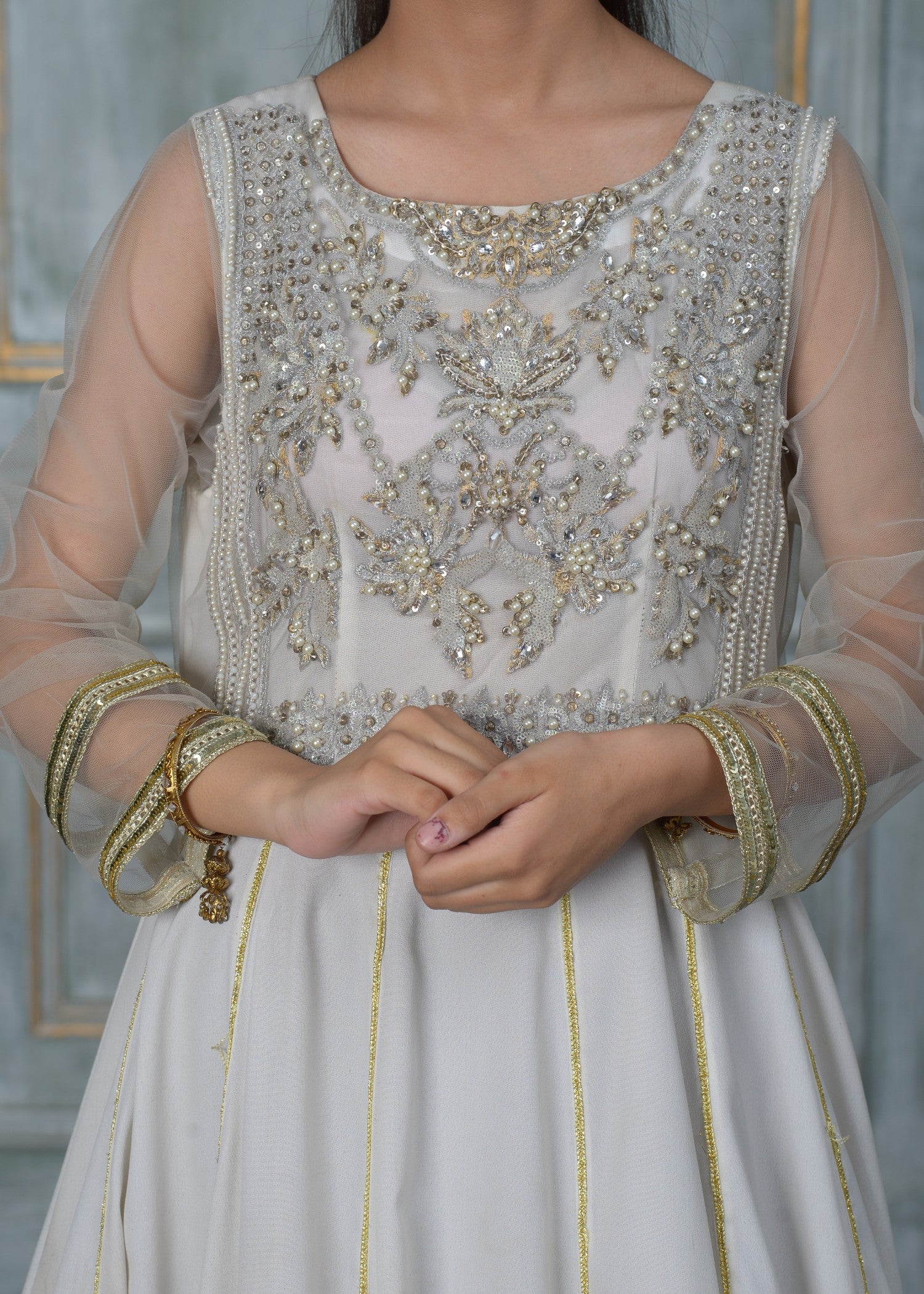 organza net Maxi in Off-white, goldenrod