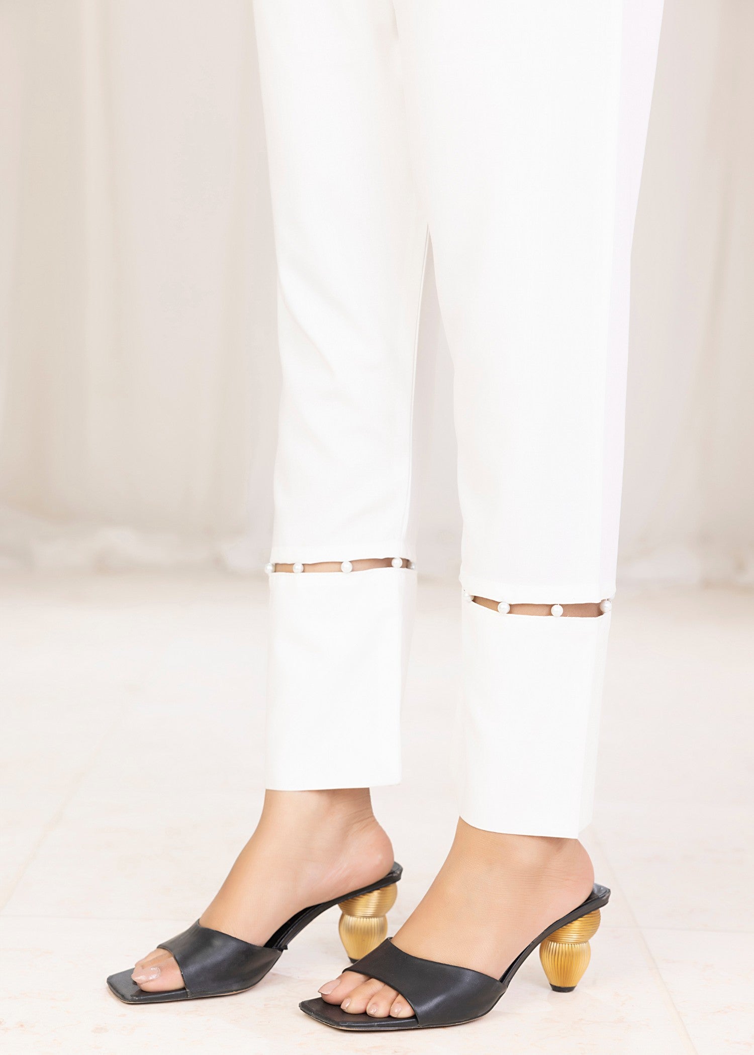 wash & wear Trousers in White