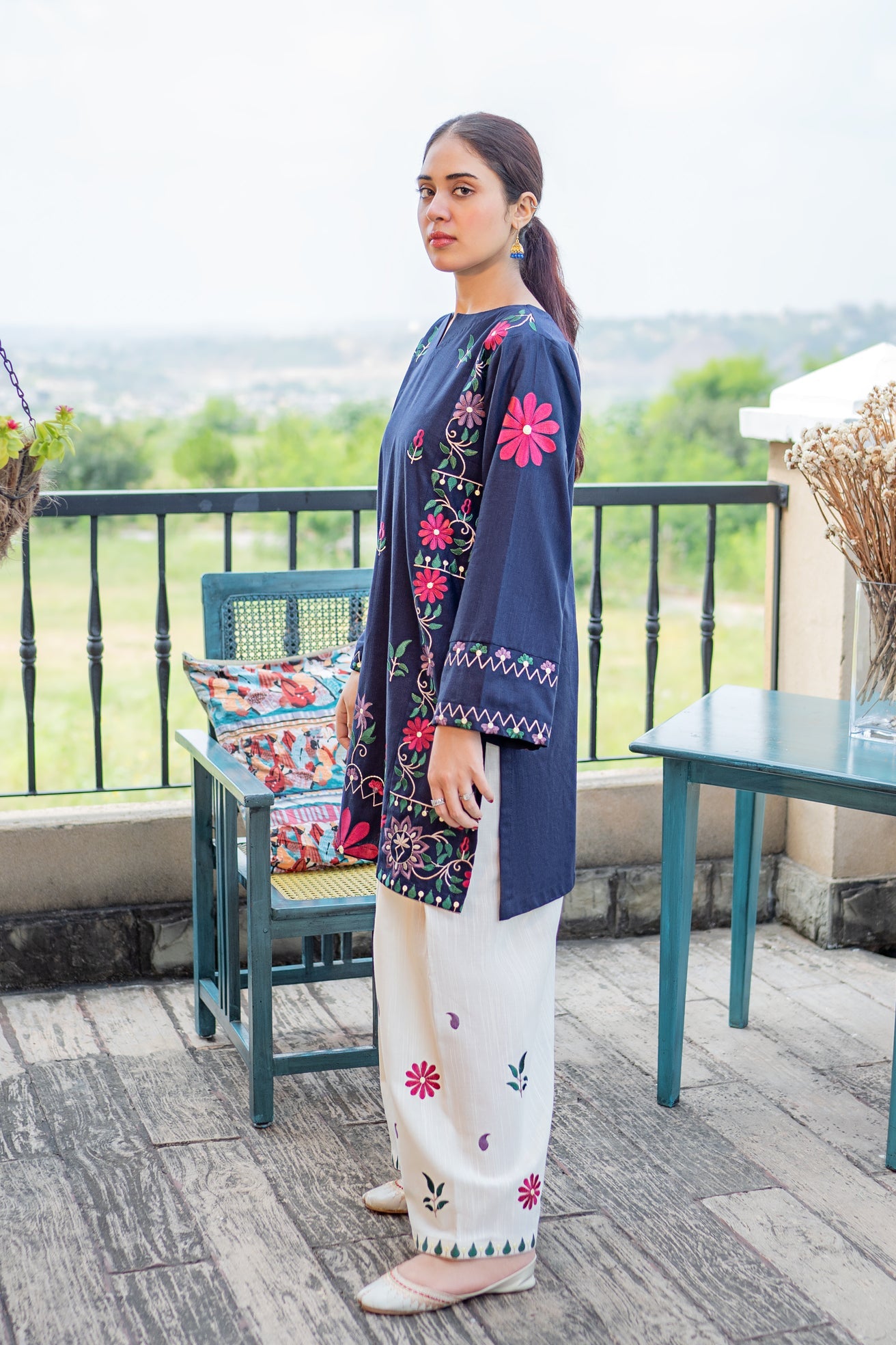 slub khaddar Kurta Set in Off-white, navy blue