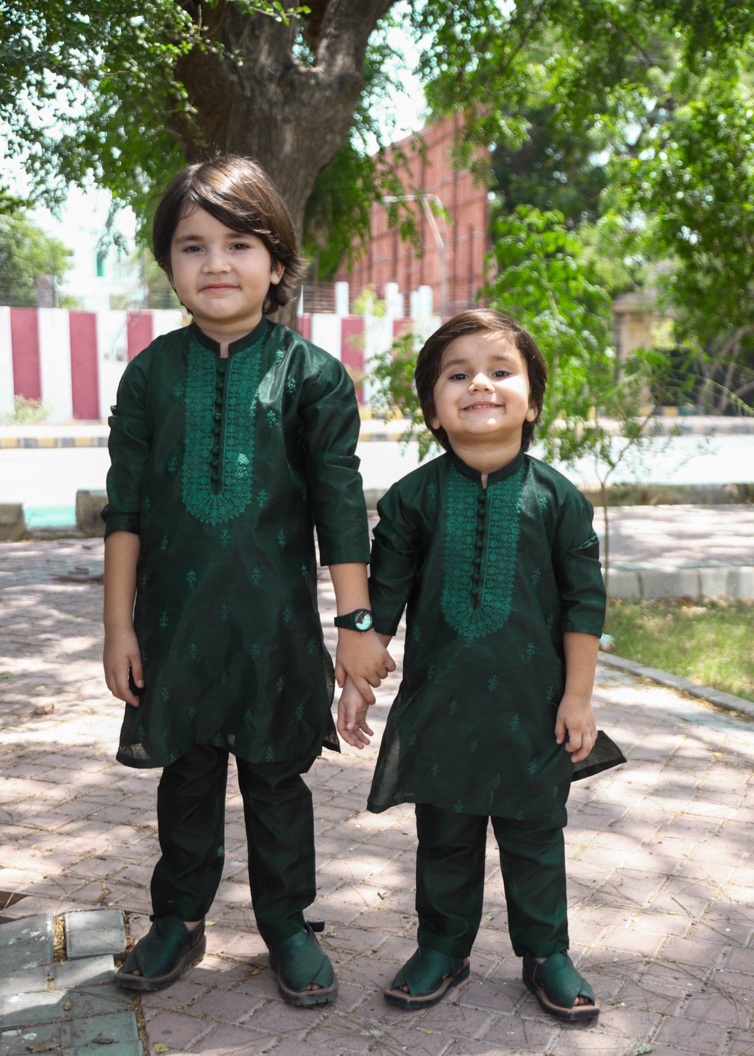 raw silk Kurta Set in Bottle green