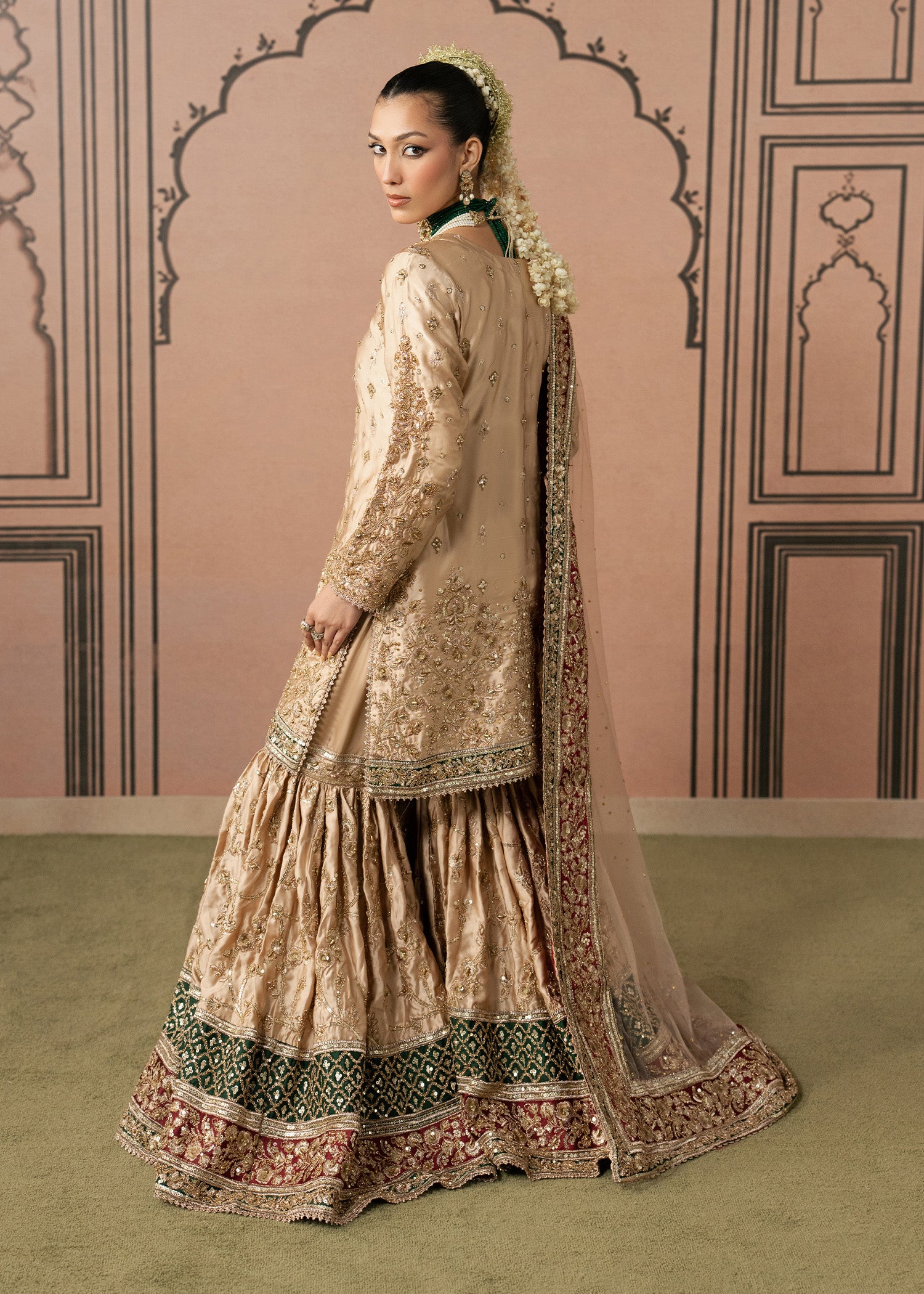 charmuse/shamooz Gharara in Cream