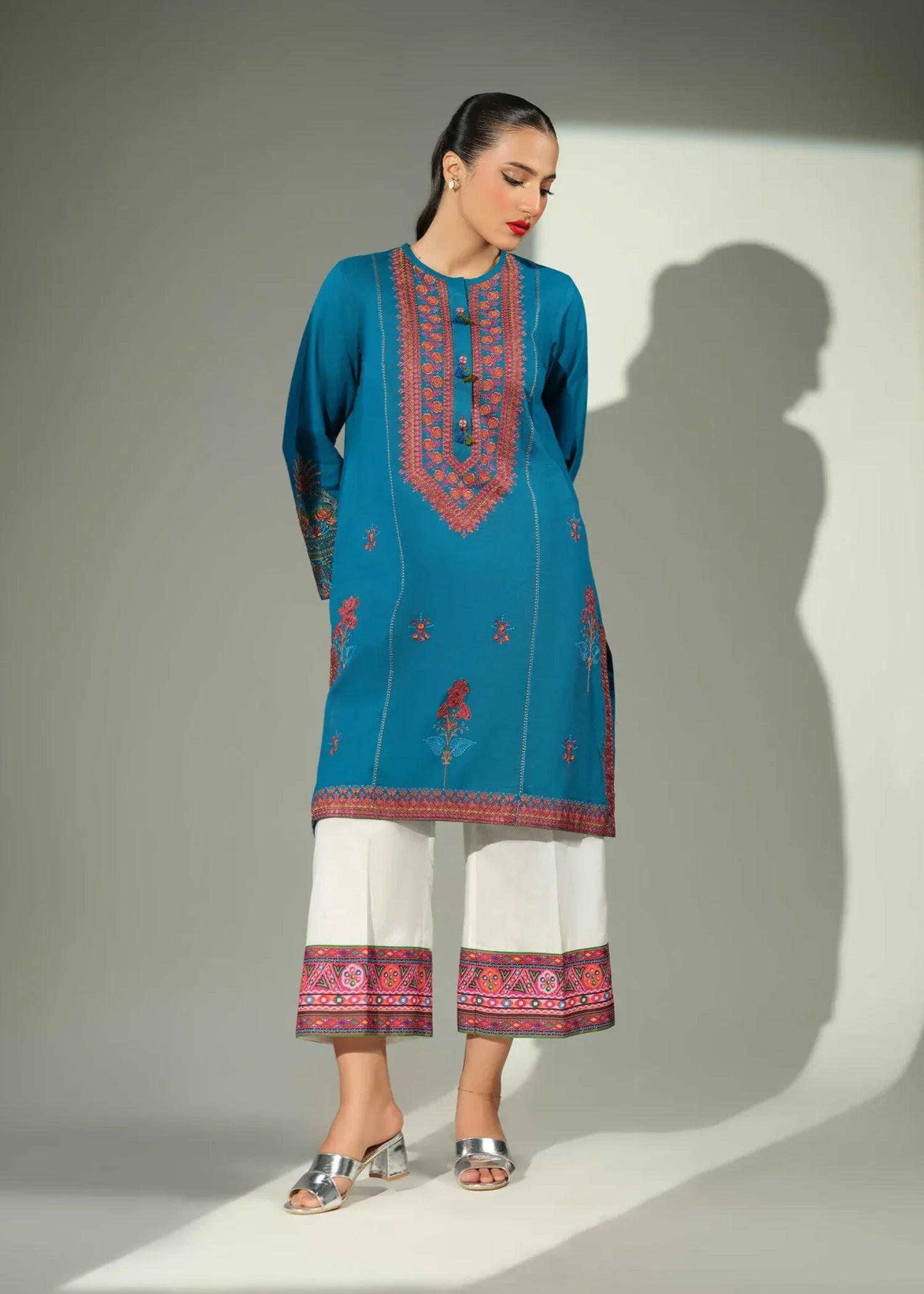 ribbed lawn Kurta Set in Sapphire blue