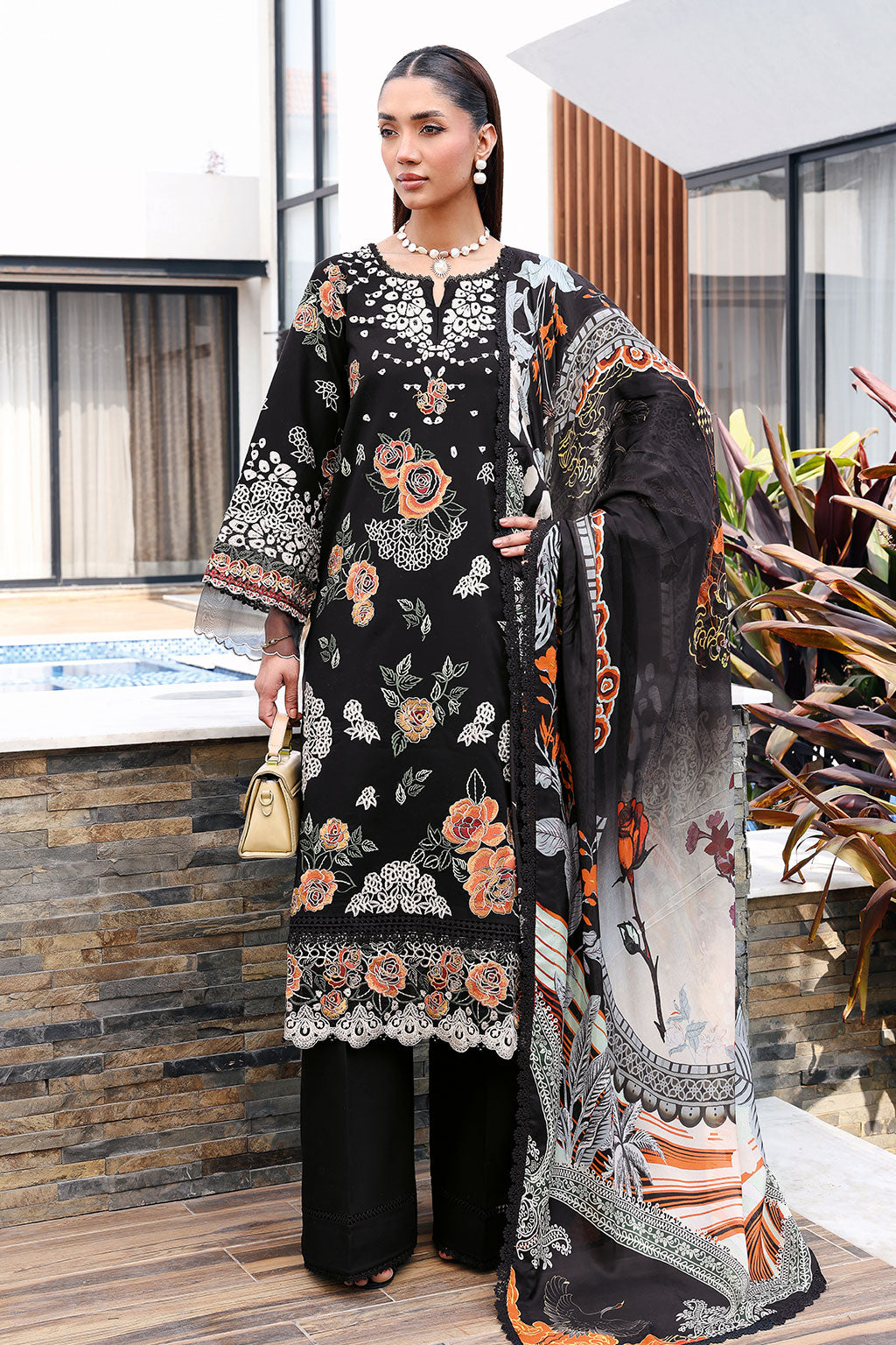 Andaaz Luxury Lawn – Z-1403