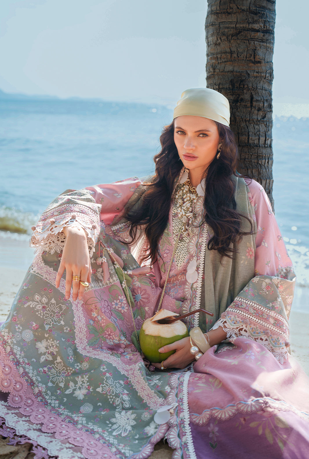 AJR Evara Luxury Lawn – Niva