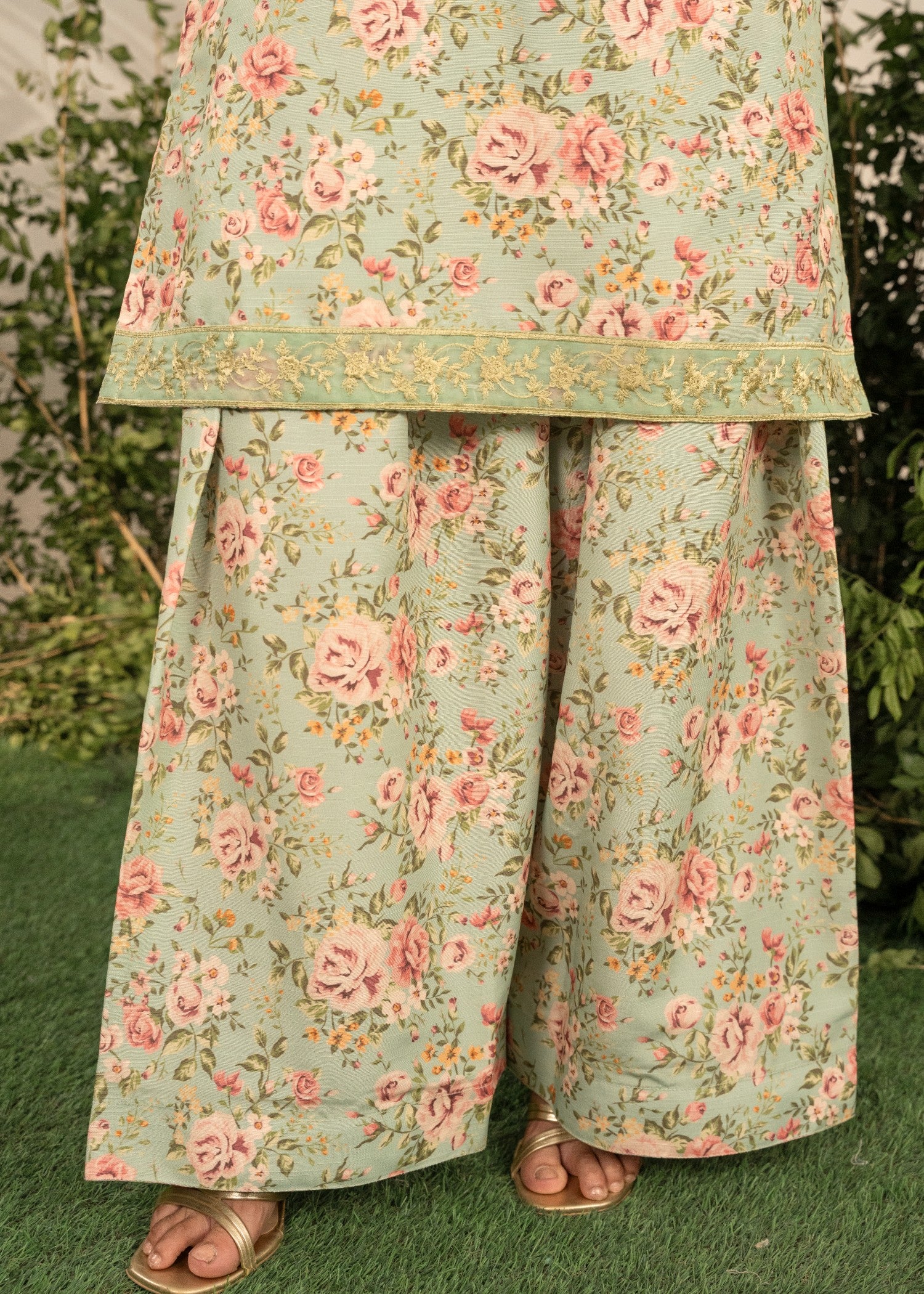 khaddar Kurta Set in Pistachio green, multi