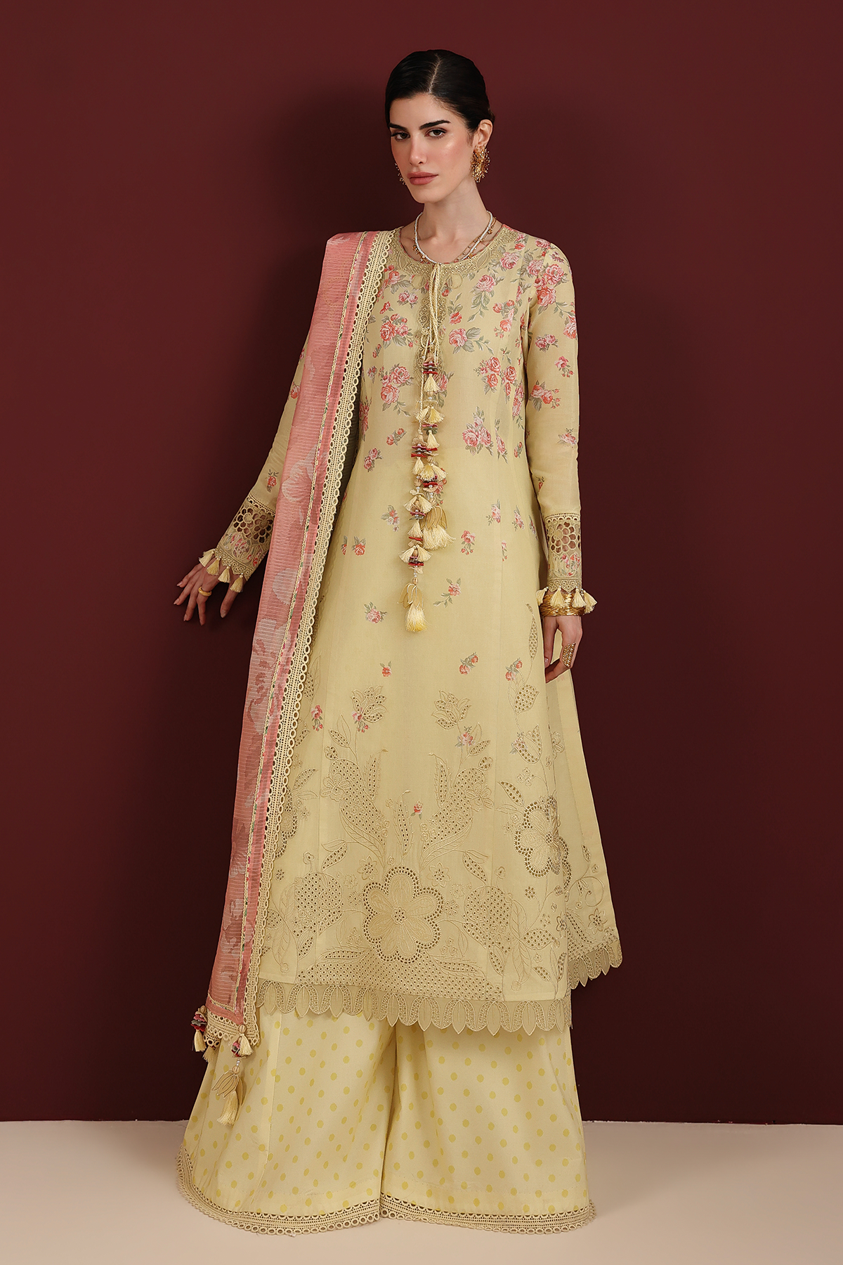 Iris Luxury Festive Lawn – IL26-D07