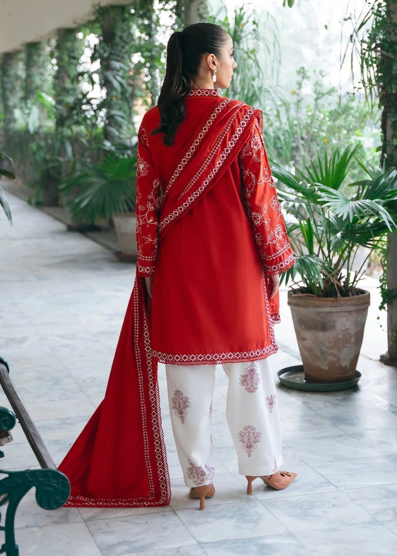 khaddar Kurta Set in Tomato red