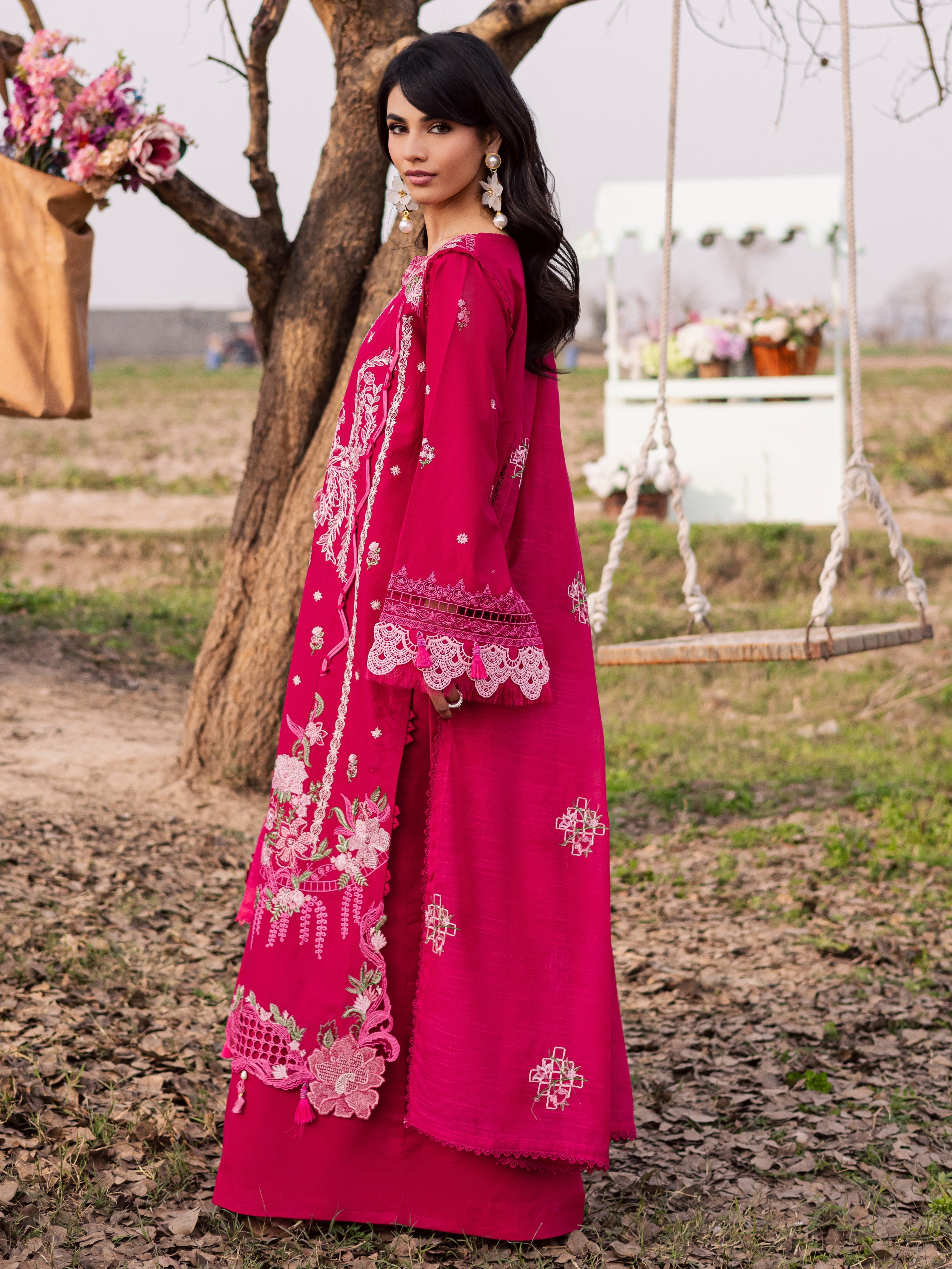Dil-e-Raqsum Lawn – DQ-06