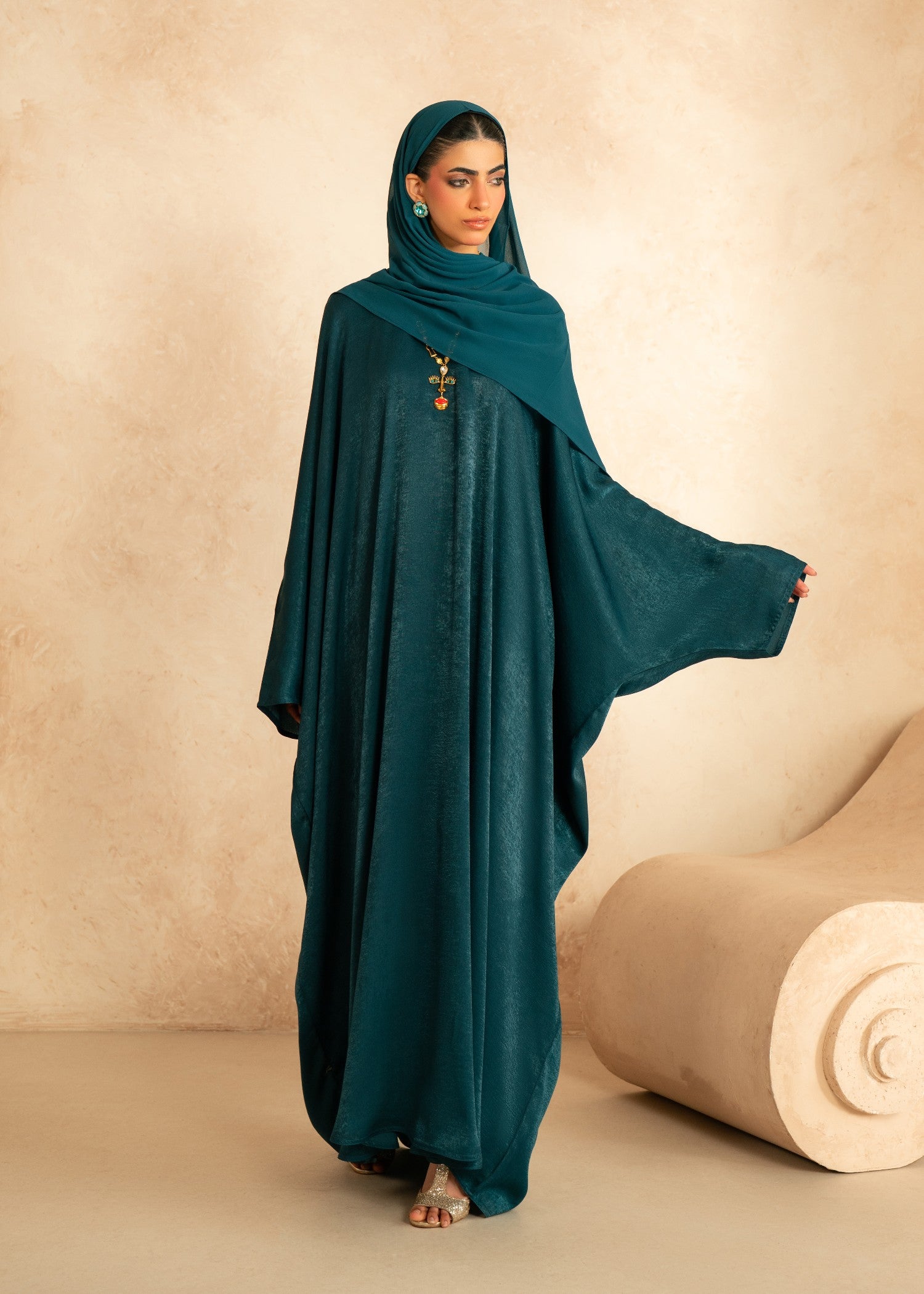 nidha blend Abaya in Teal