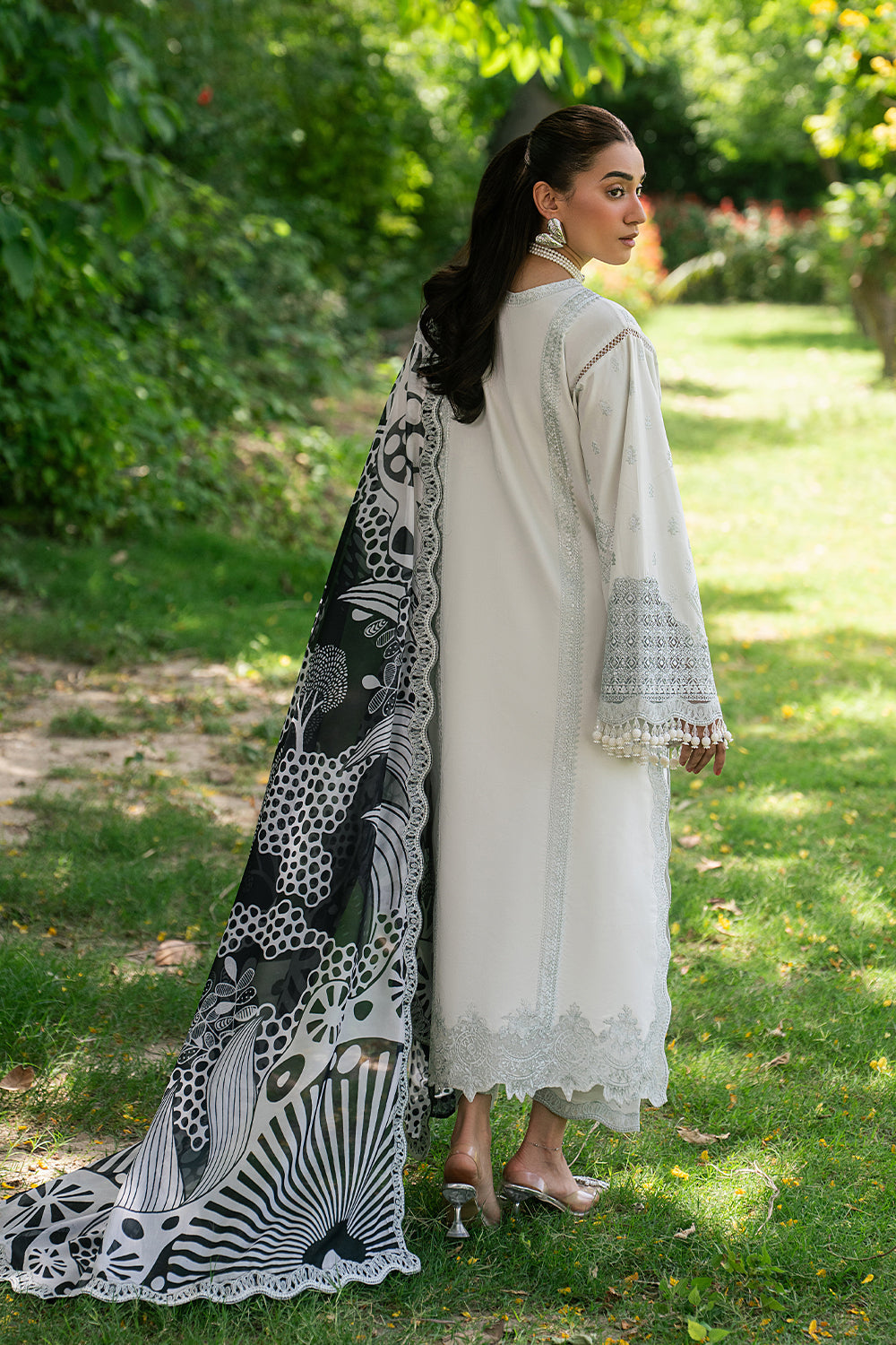 Luxury Lawn – IRIS - MSU0637