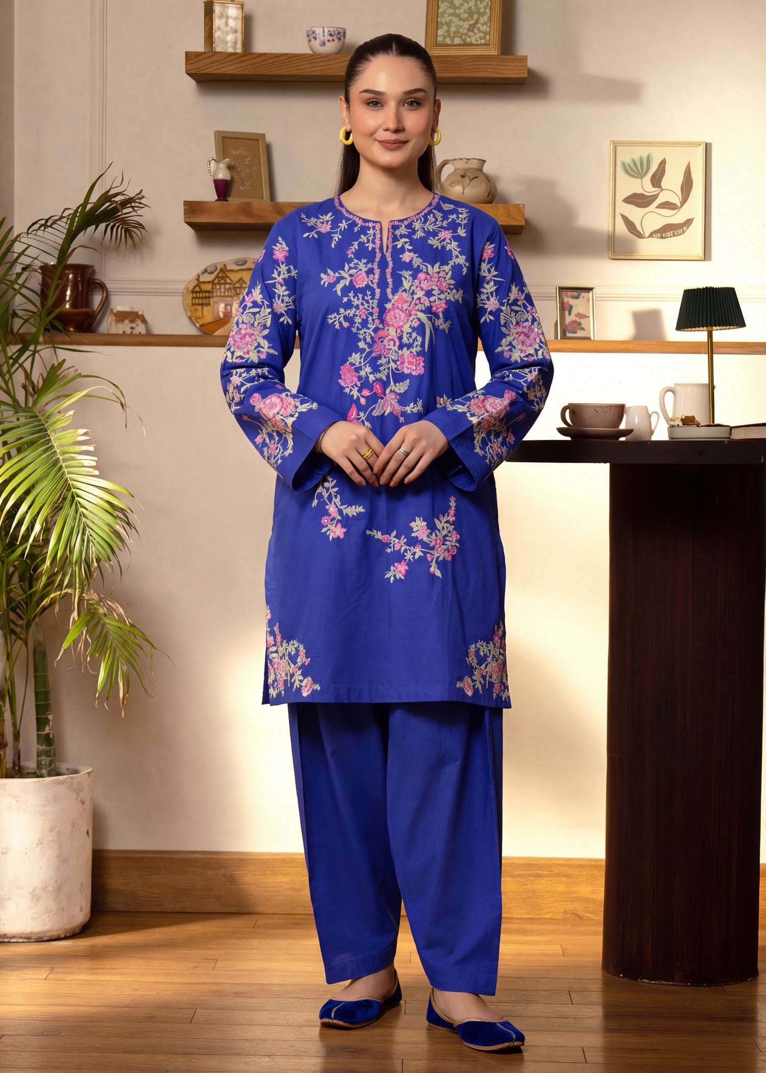 lawn Kurta Set in Royal blue