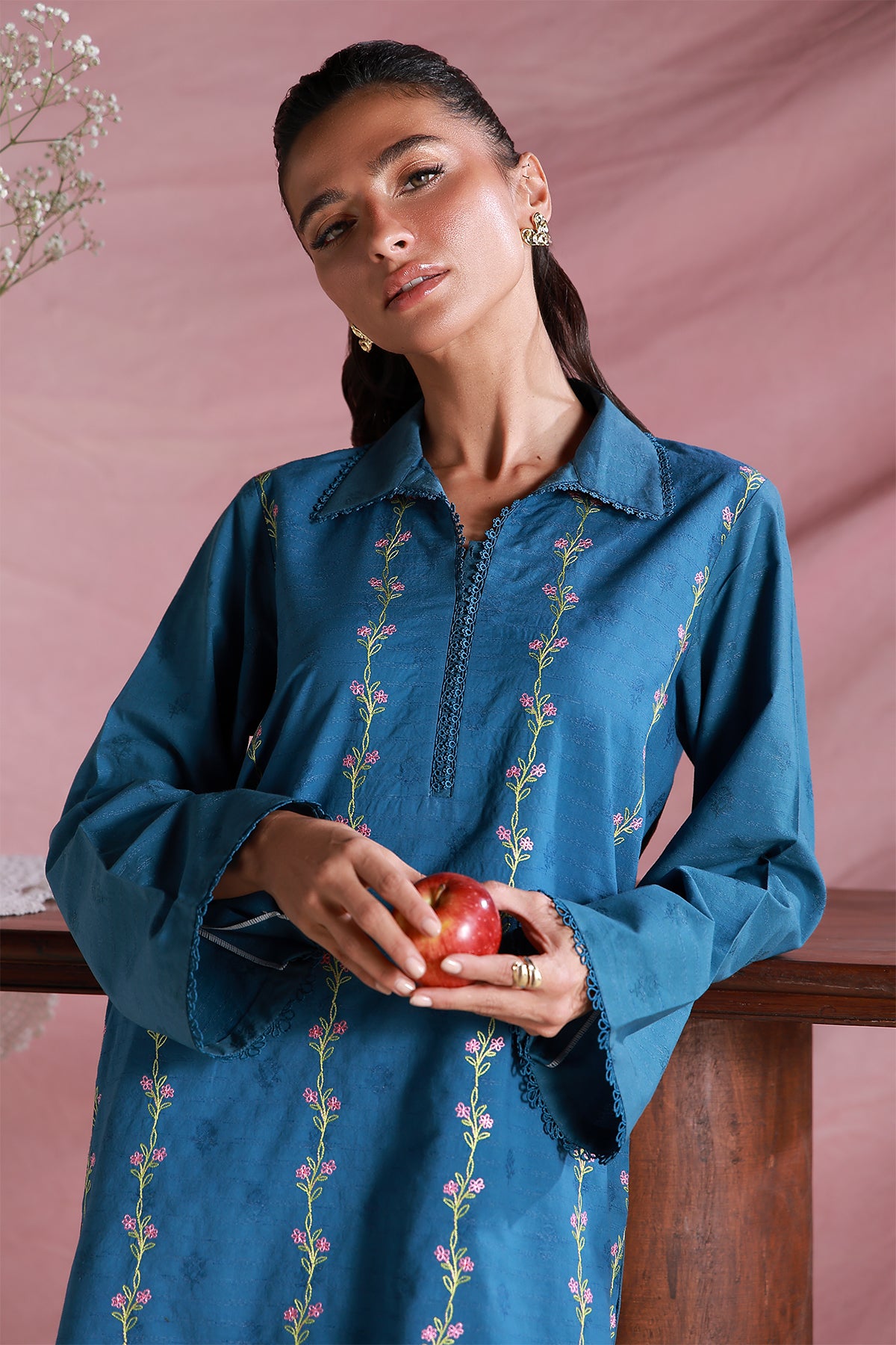 brochea jacquard Kurta Set in Blue